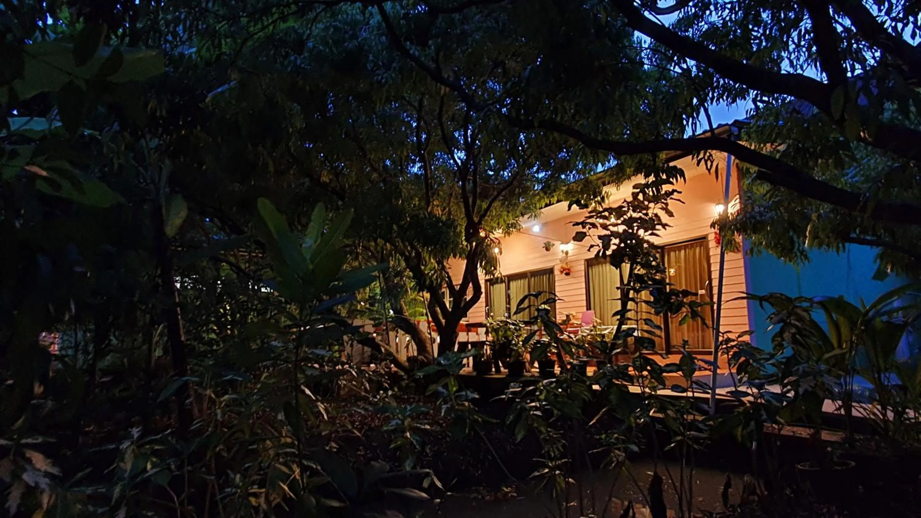 Property building in Warakorn Baansuan Amphawa