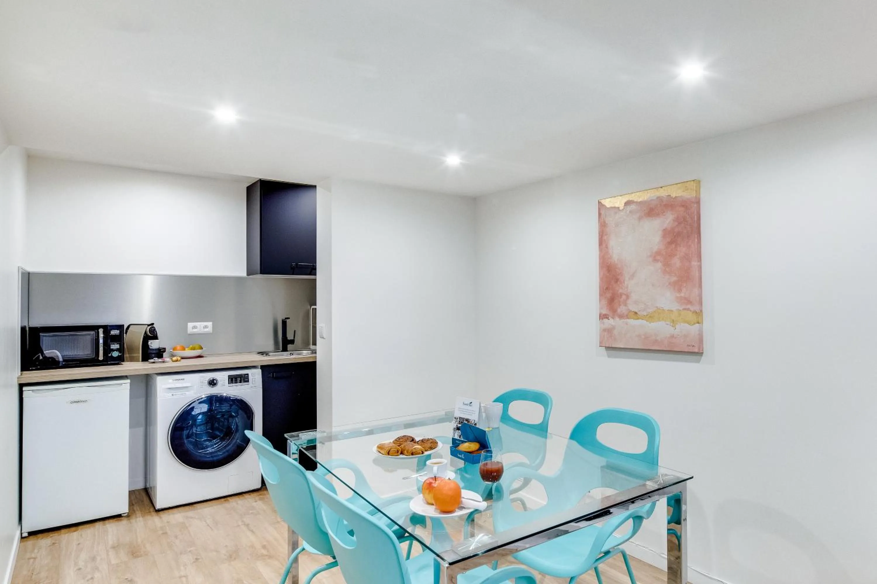 kitchen in Sweett - Rue de Lallier