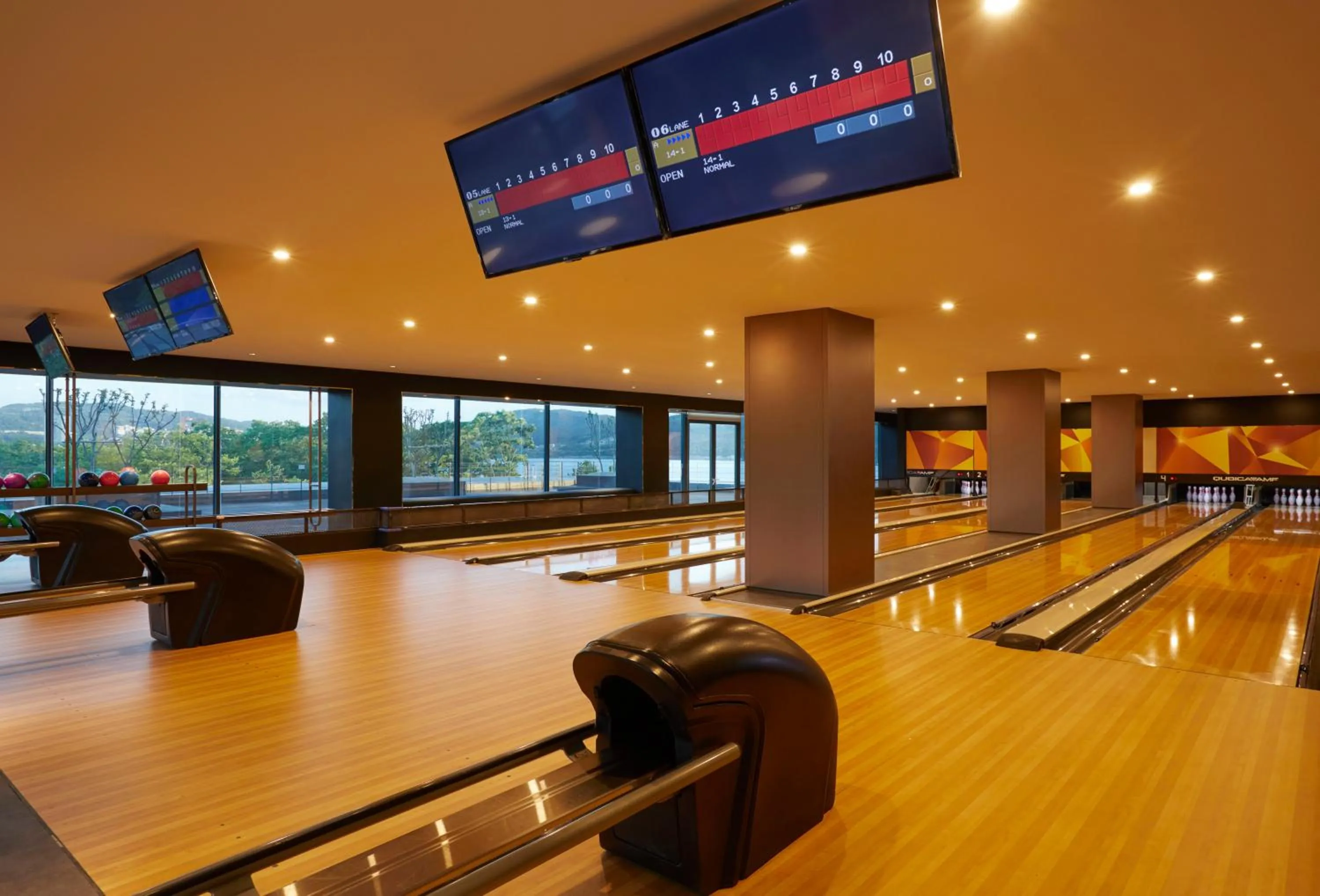 Bowling in Lahan Select Gyeongju