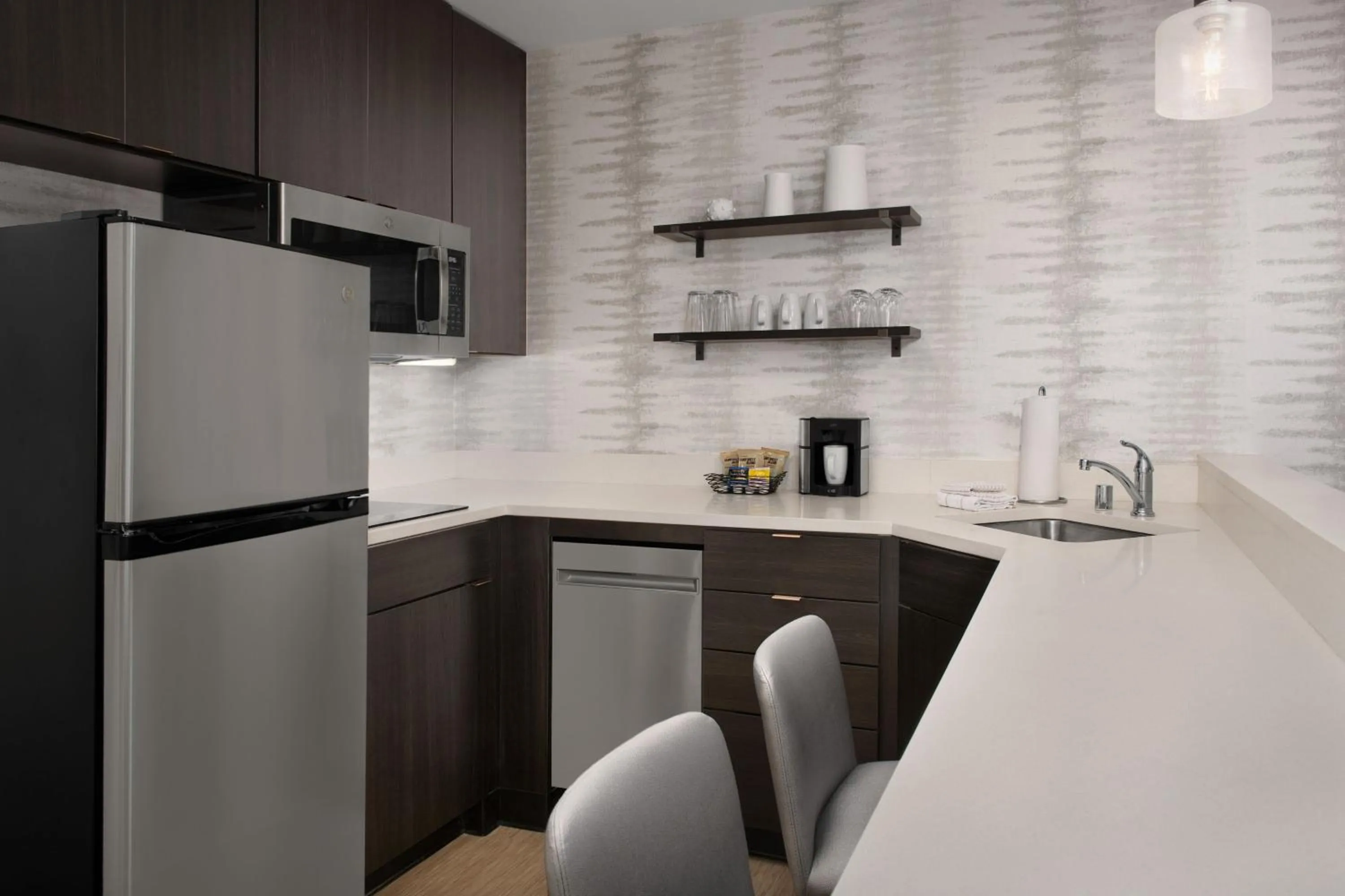 Kitchen or kitchenette in Residence Inn by Marriott Fresno Clovis