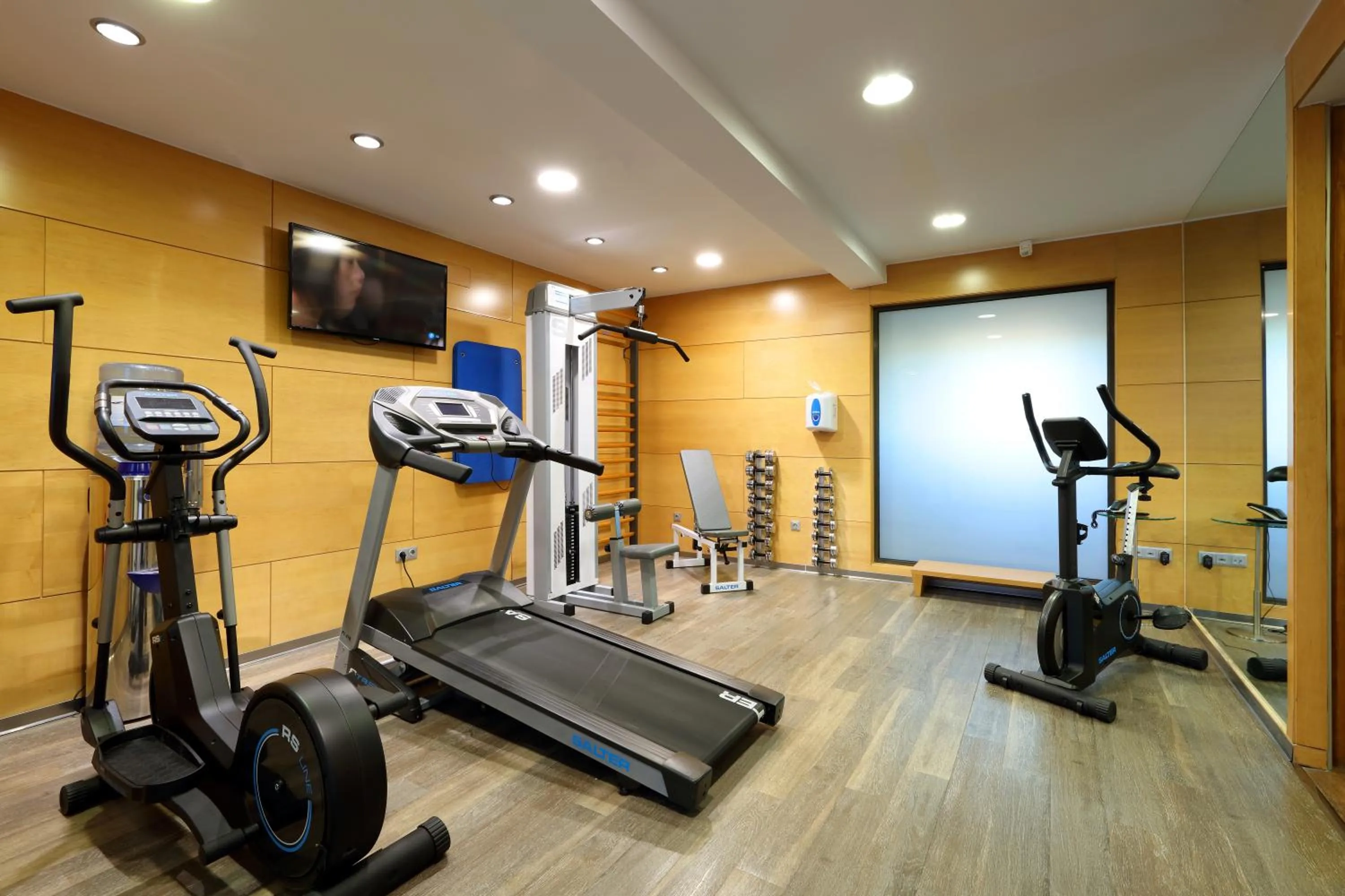 Fitness centre/facilities in Eurostars Centrum Alicante