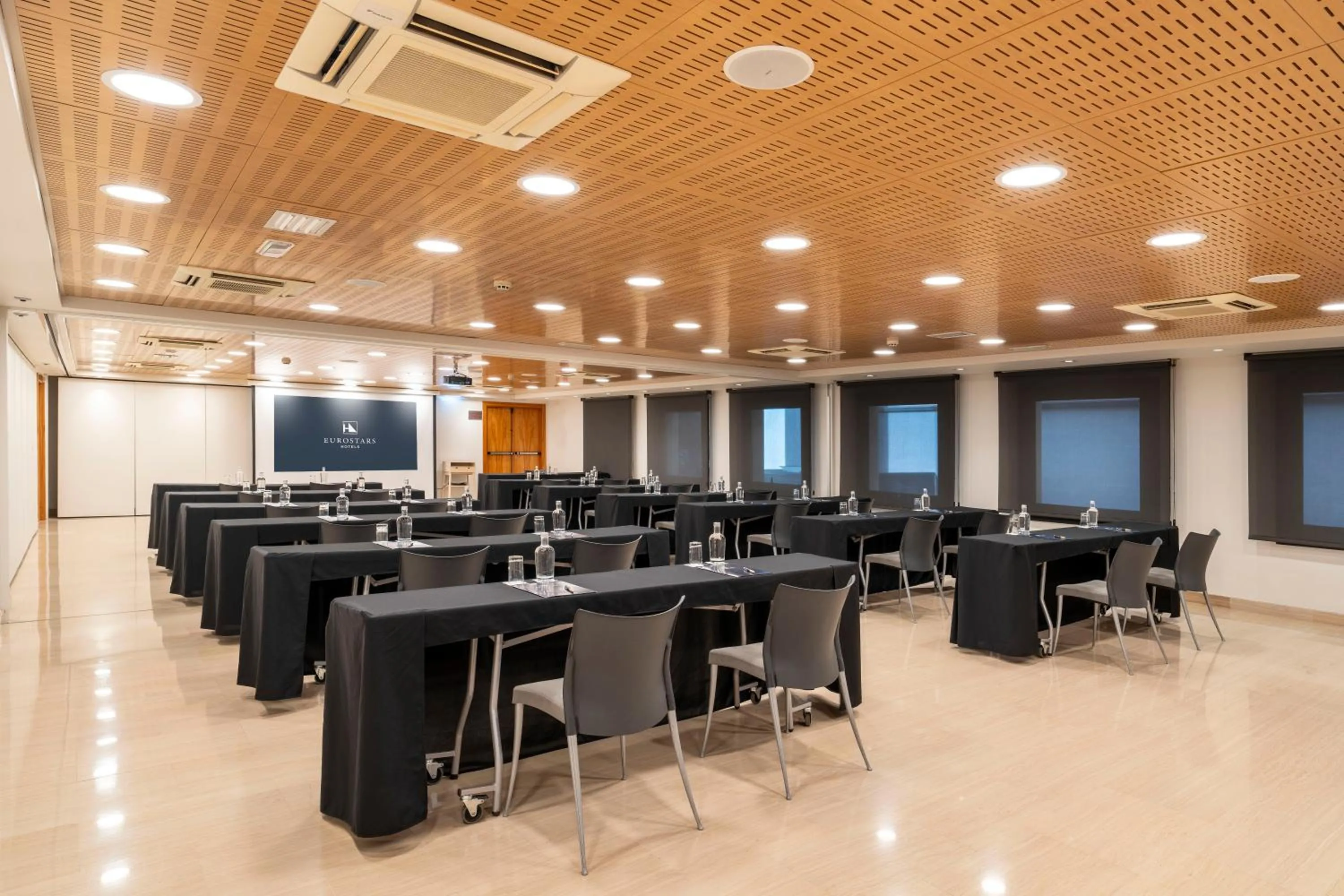 Meeting/conference room in Eurostars Centrum Alicante