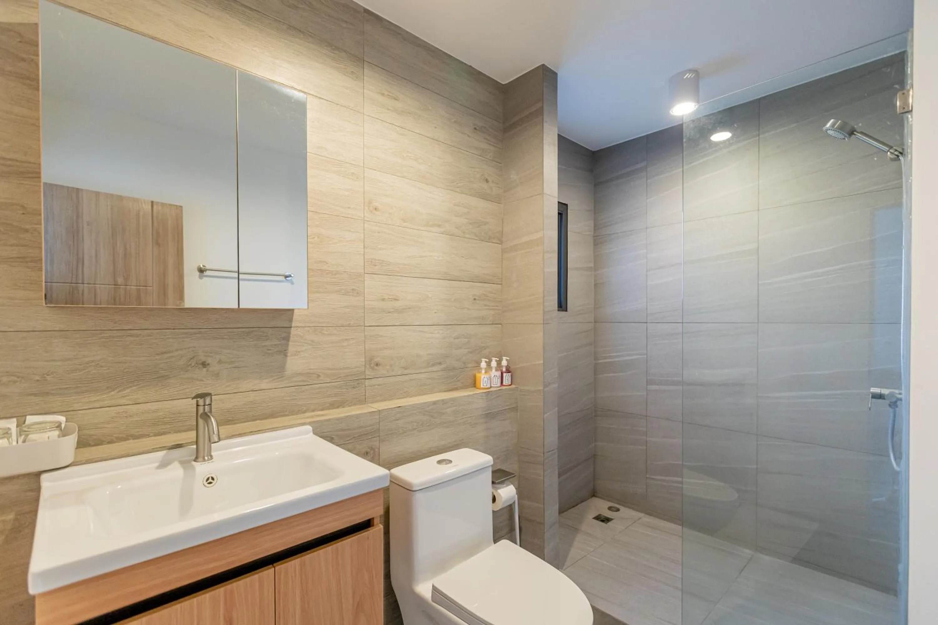 Bathroom in Studio 365 Serviced Apartments