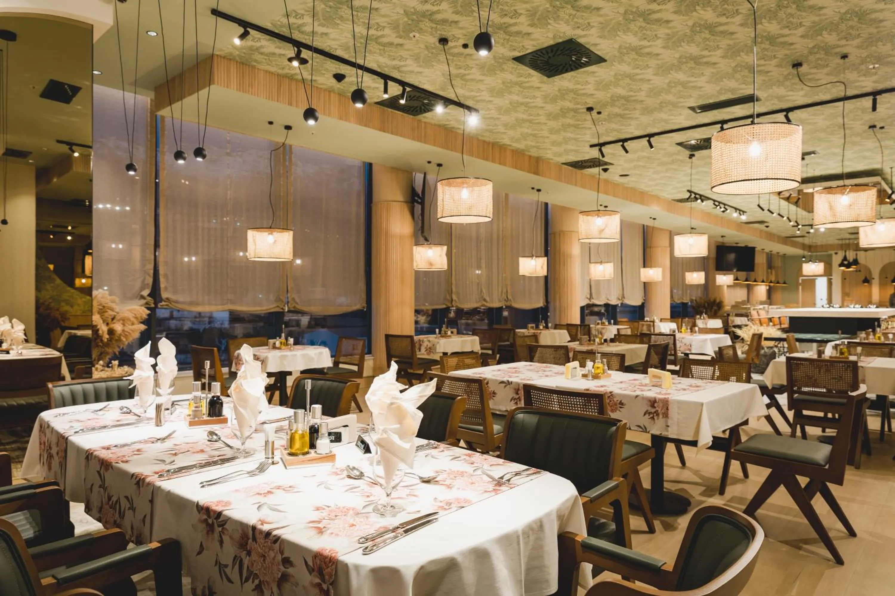 Restaurant/places to eat in Hotel Aurel Coast