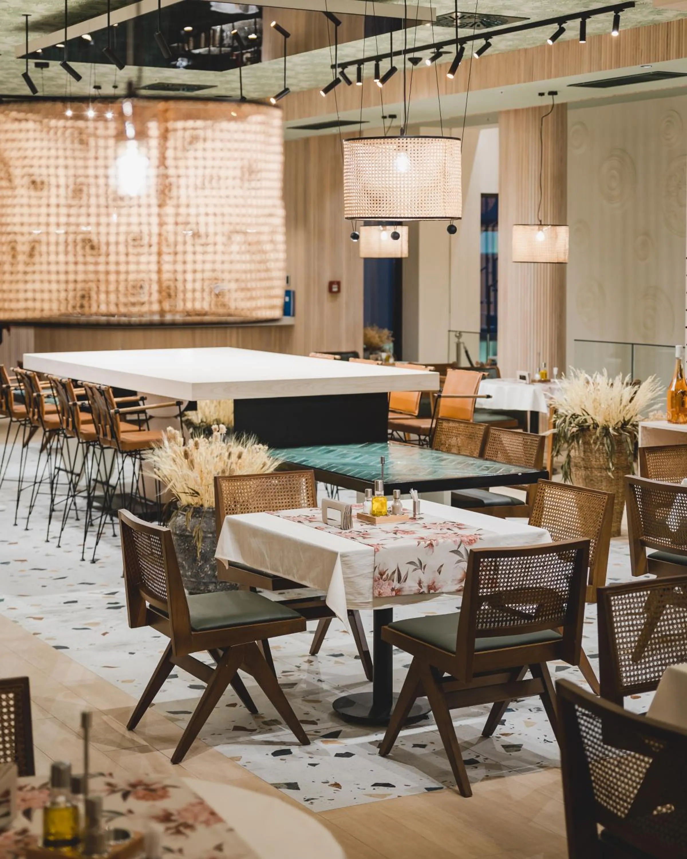 Restaurant/places to eat in Hotel Aurel Coast