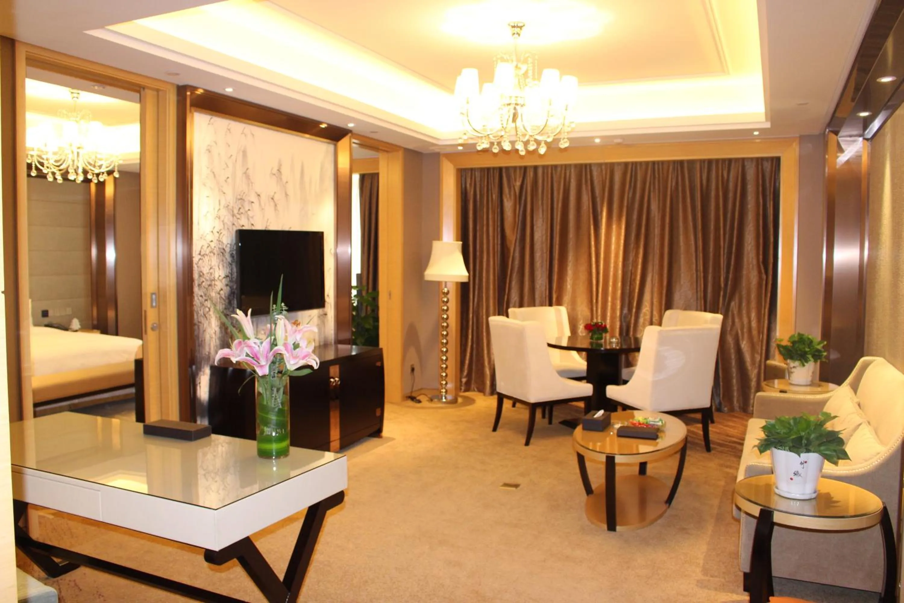 Photo of the whole room in Yangzhong Firth Jinling Grand Hotel