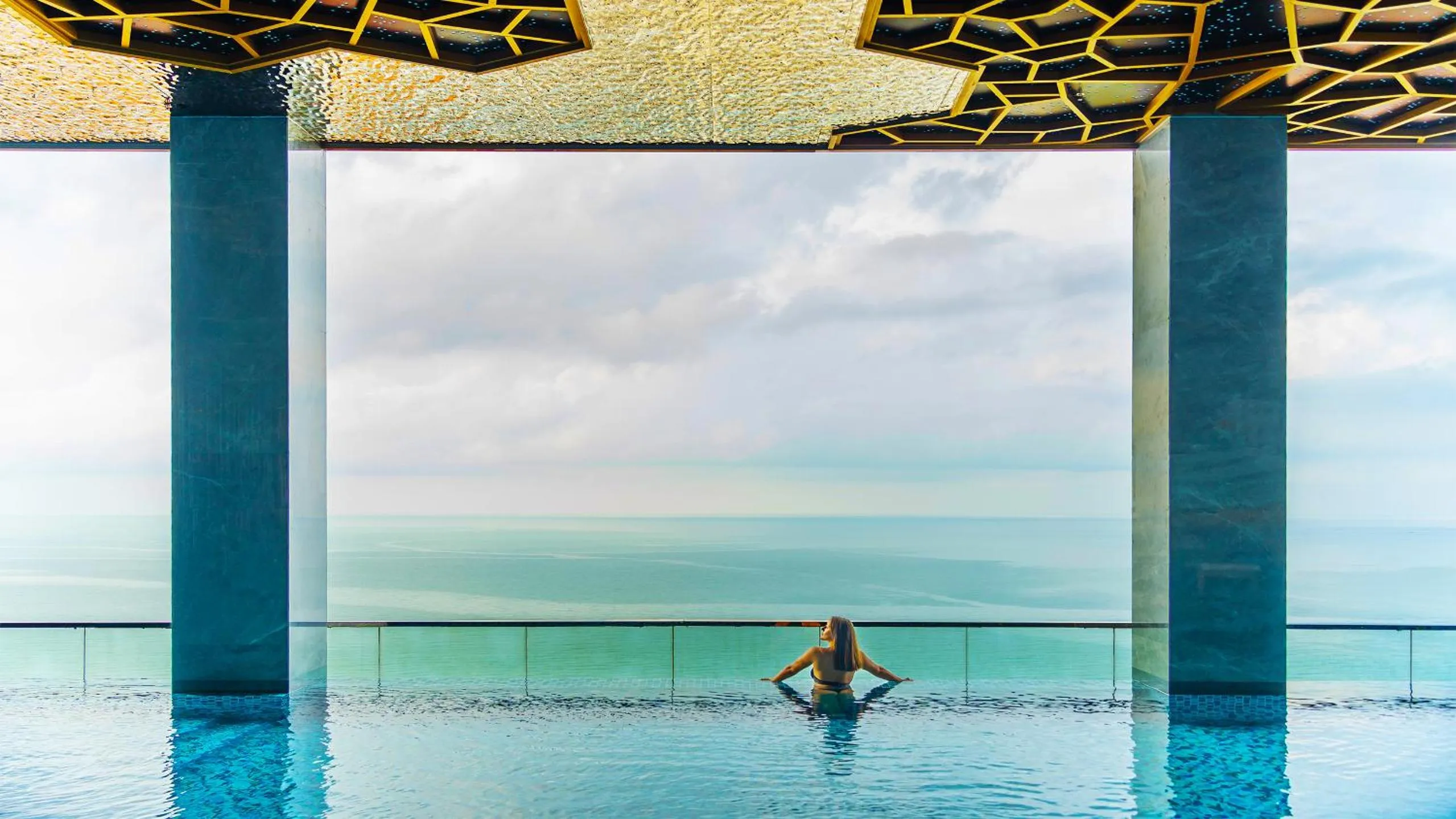 Swimming pool in Won Majestic Hotel Cambodia