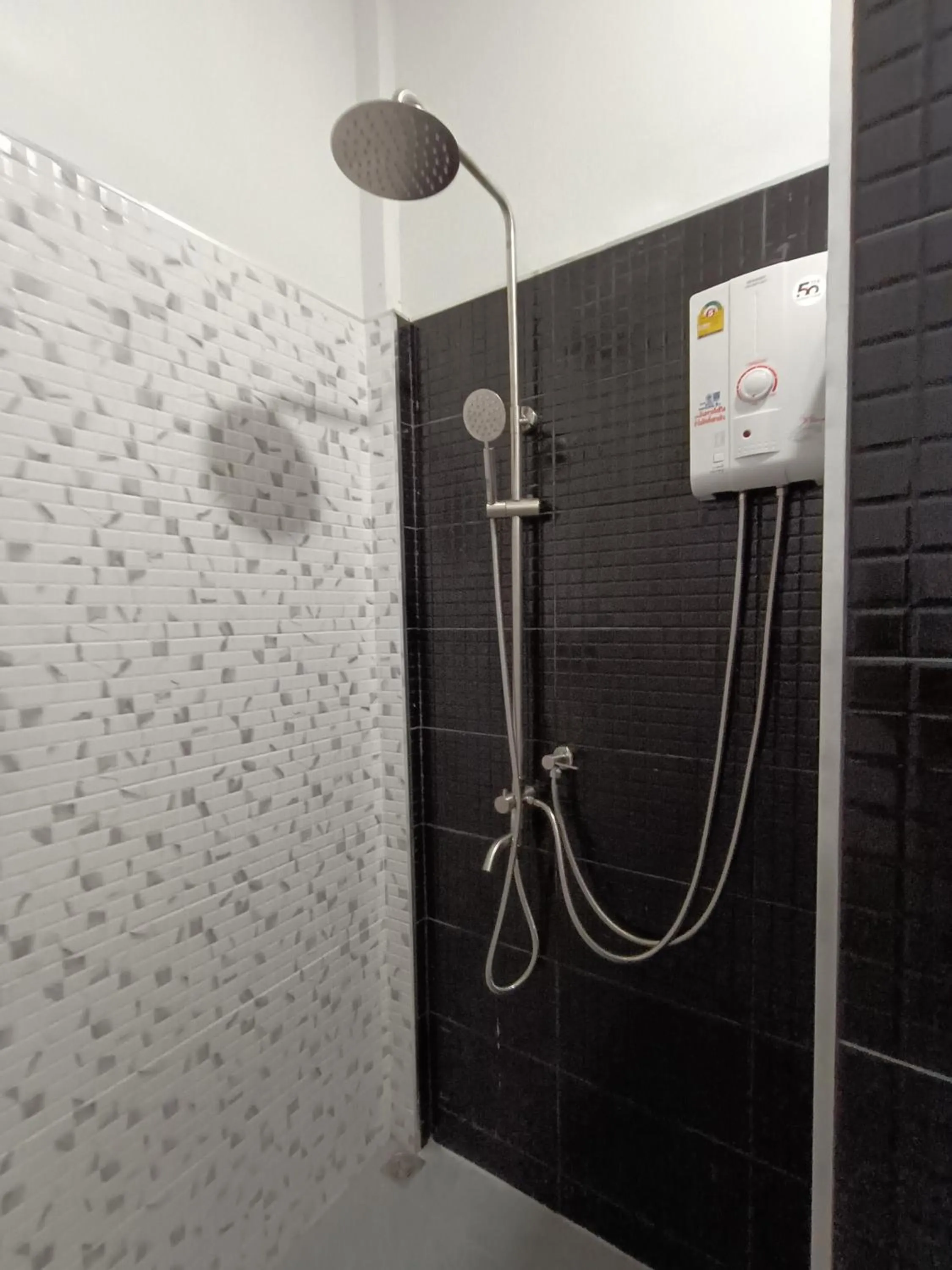 Shower in Khao Sok Palm Garden Resort