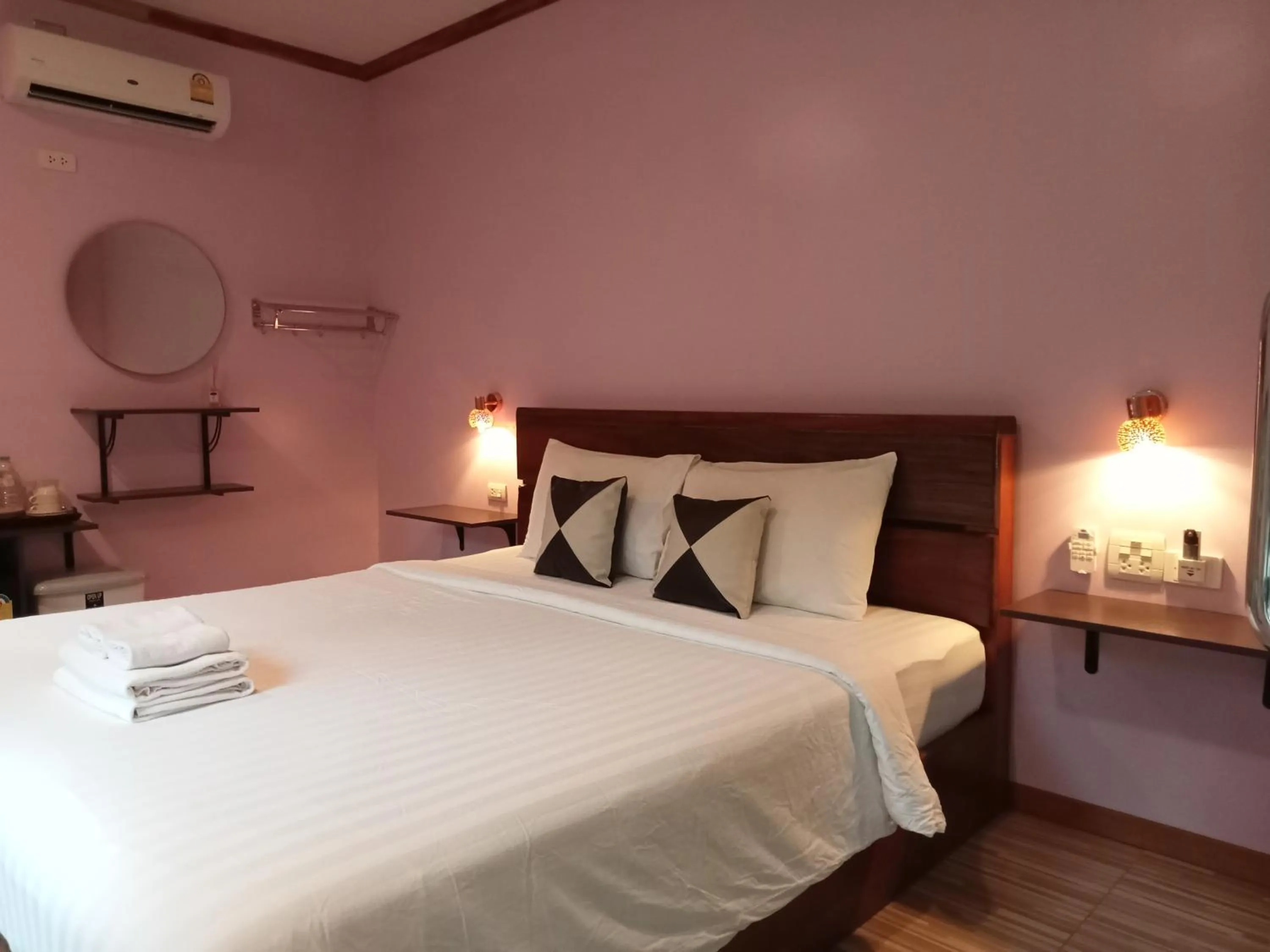 Bedroom, Bed in Khao Sok Palm Garden Resort