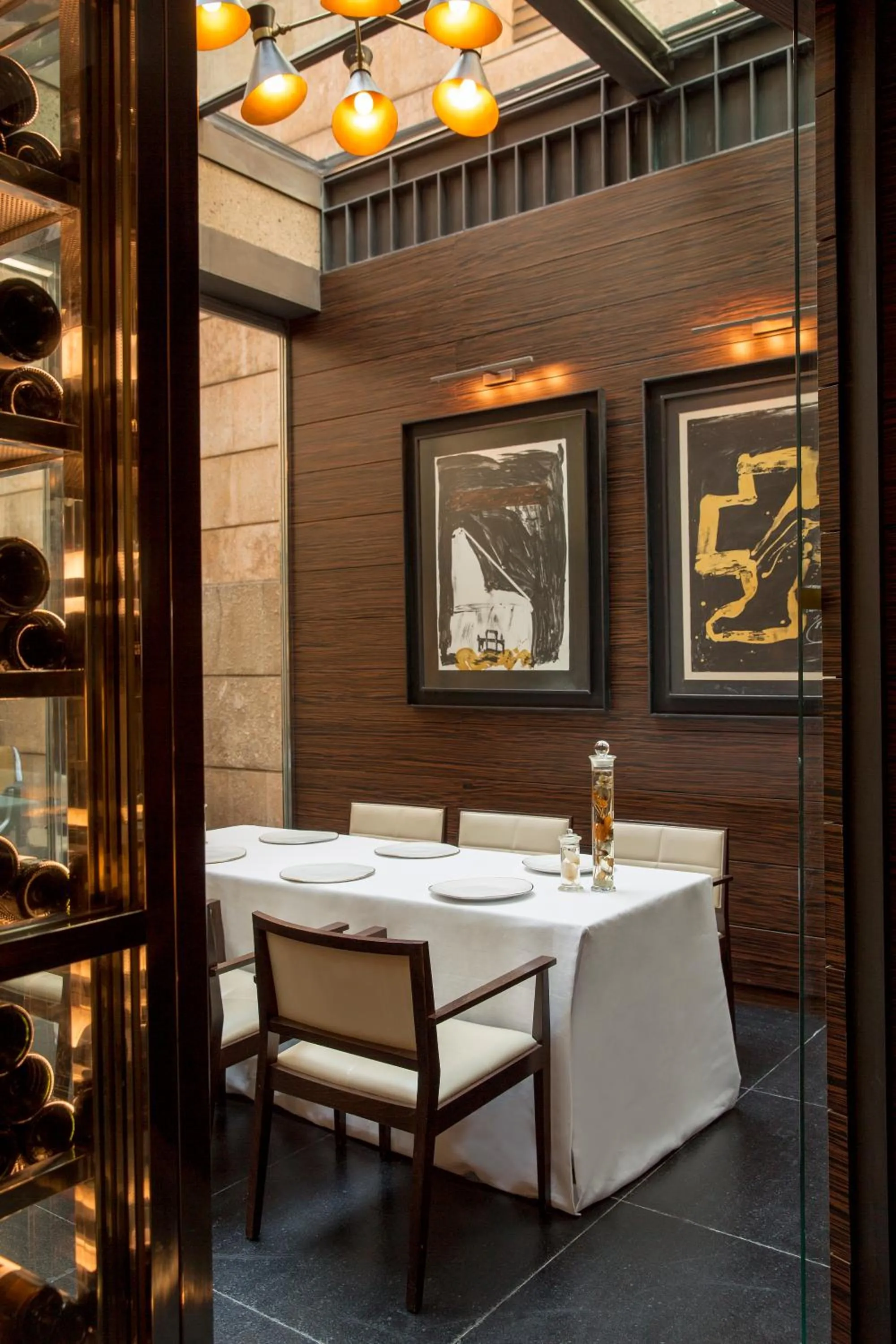 Restaurant/places to eat in Hotel Urban, a Small Luxury Hotel of the World