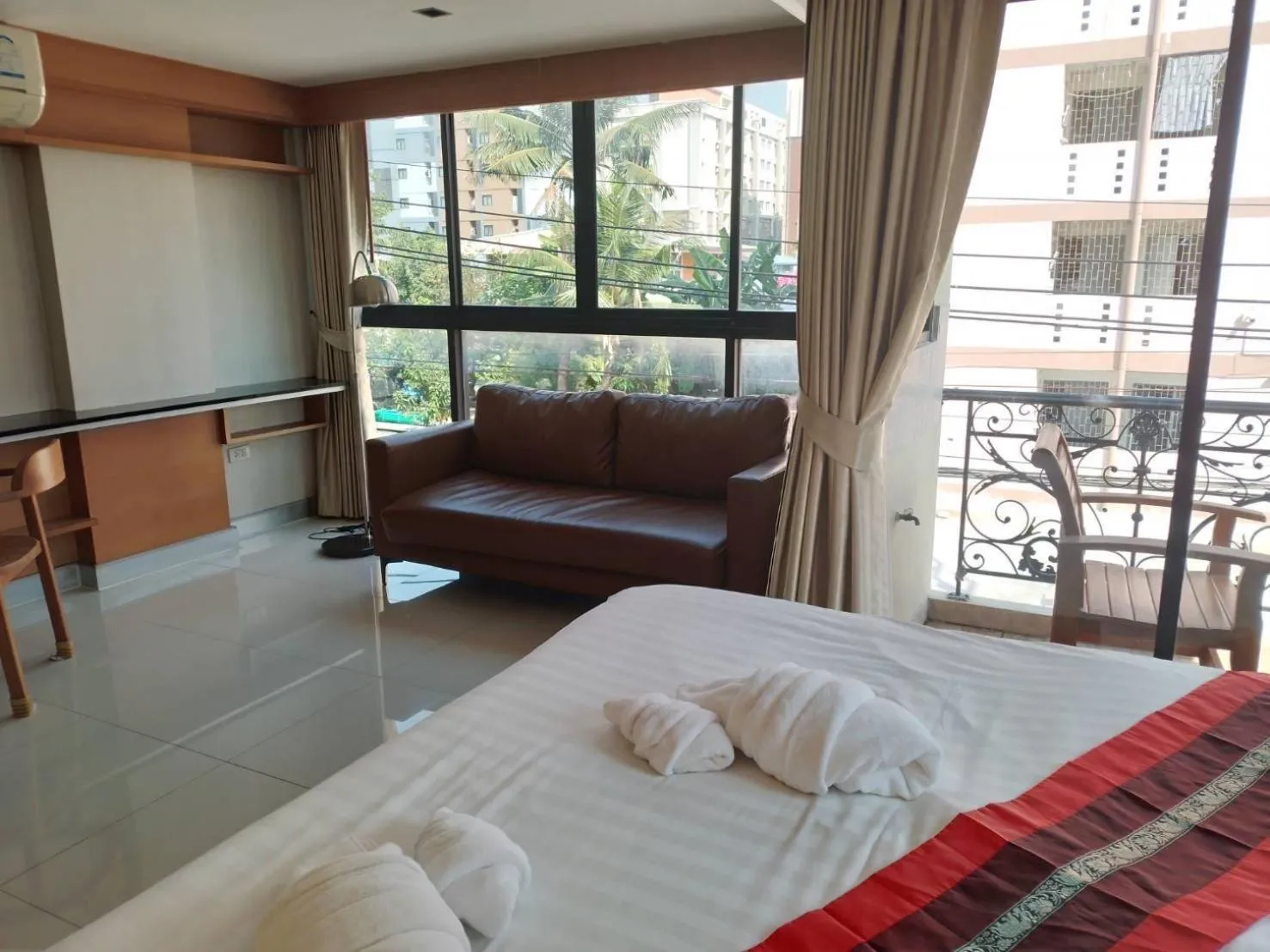 Bed in L18 residence แอลสิบแปด เรสซิเดนซ์