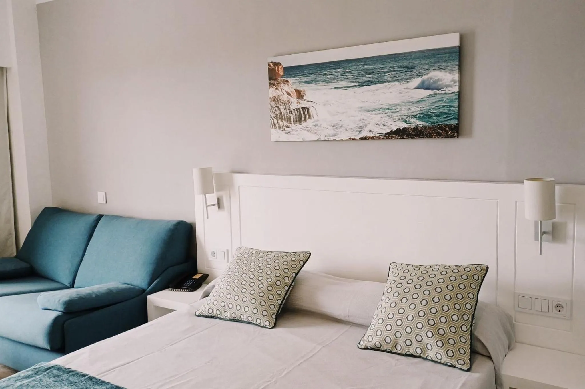 Bedroom, Bed in Hotel Pinos Playa