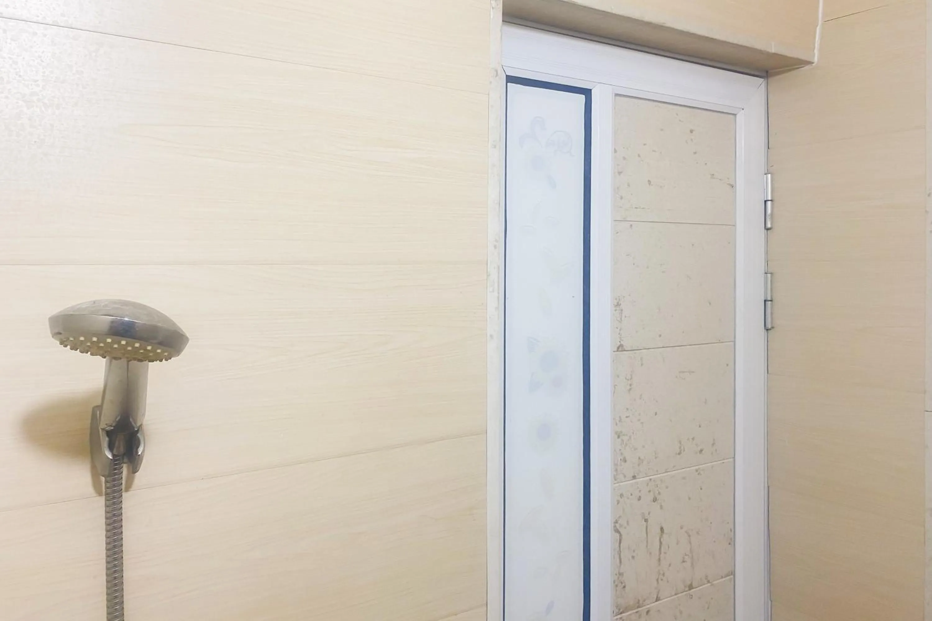 Bathroom in RedDoorz at Syariah Imah 2 Lampung