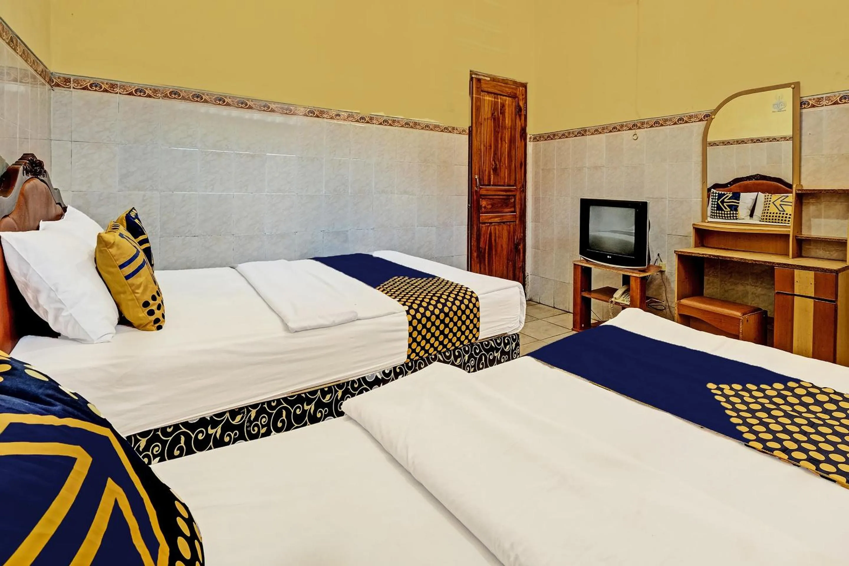 Bedroom, Bed in OYO Life 91677 Hotel Citra Dewi 3