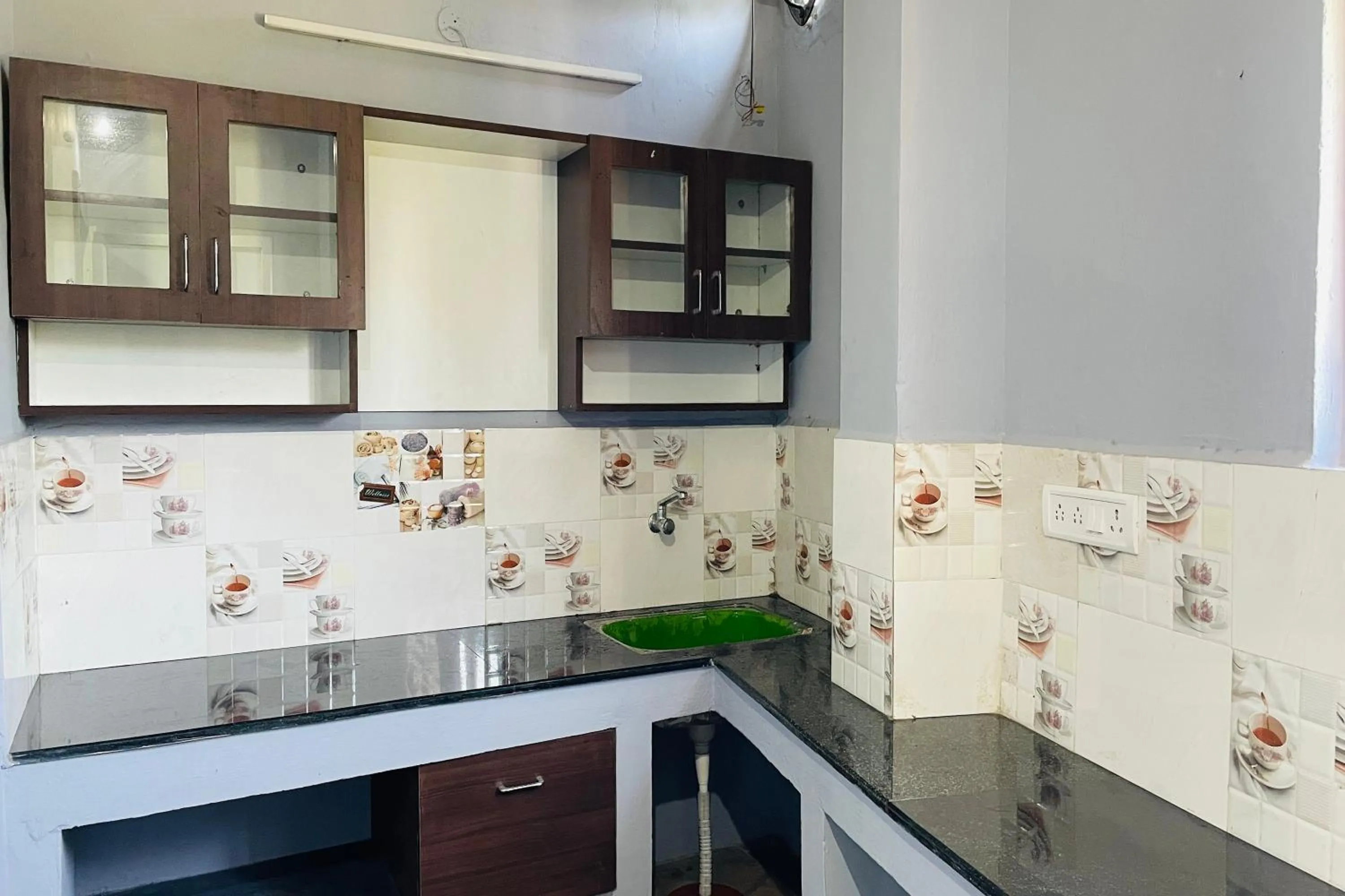 kitchen in Skyry Hotel Iyyapanthangal