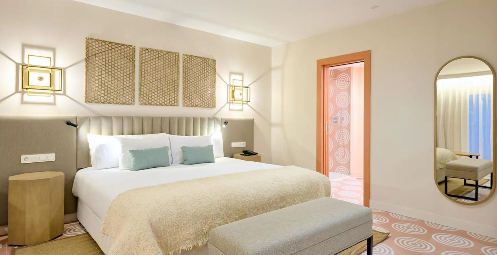 Bed in Boutique Hotel Luna Granada Centro