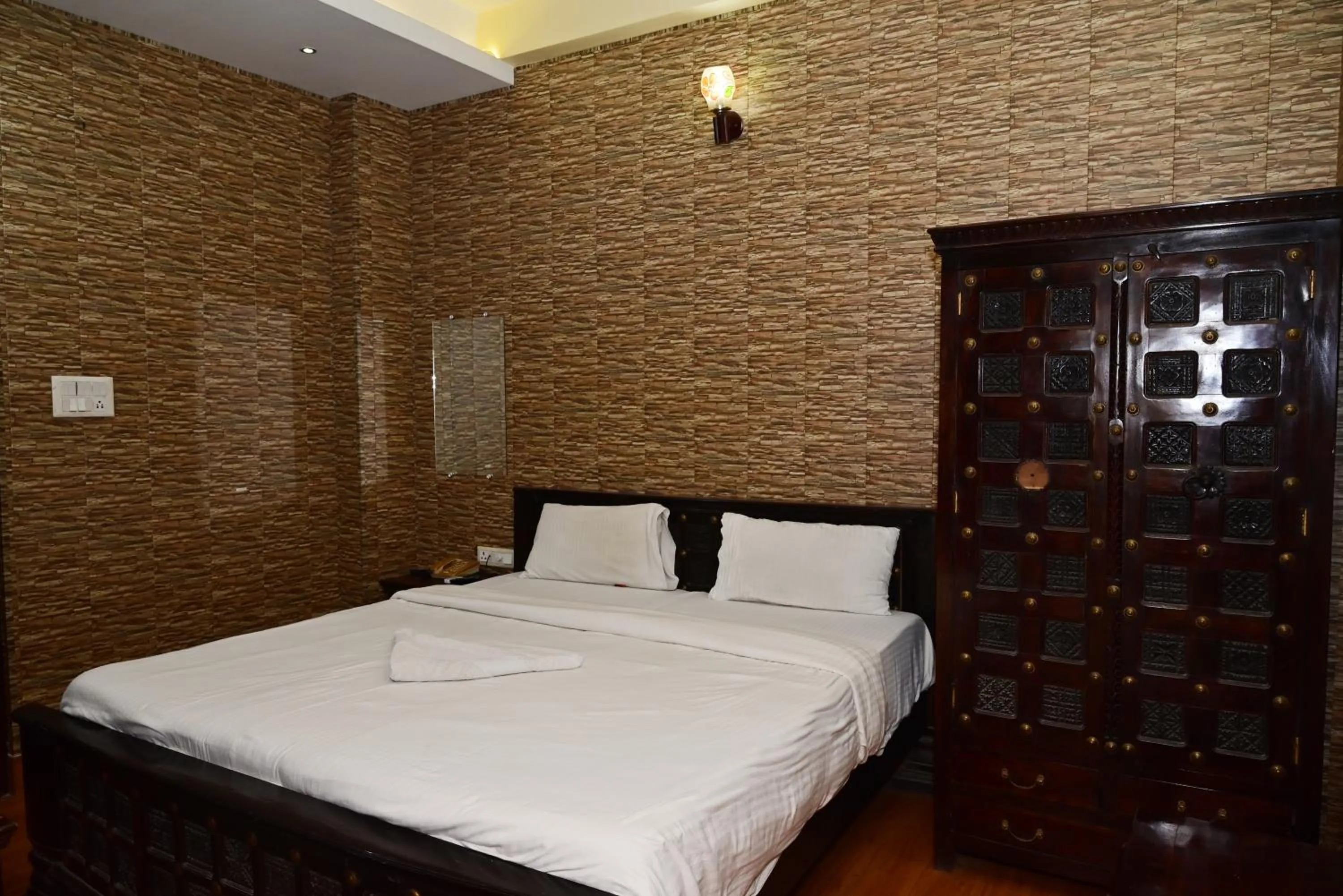 Bed in Ganga Monastery