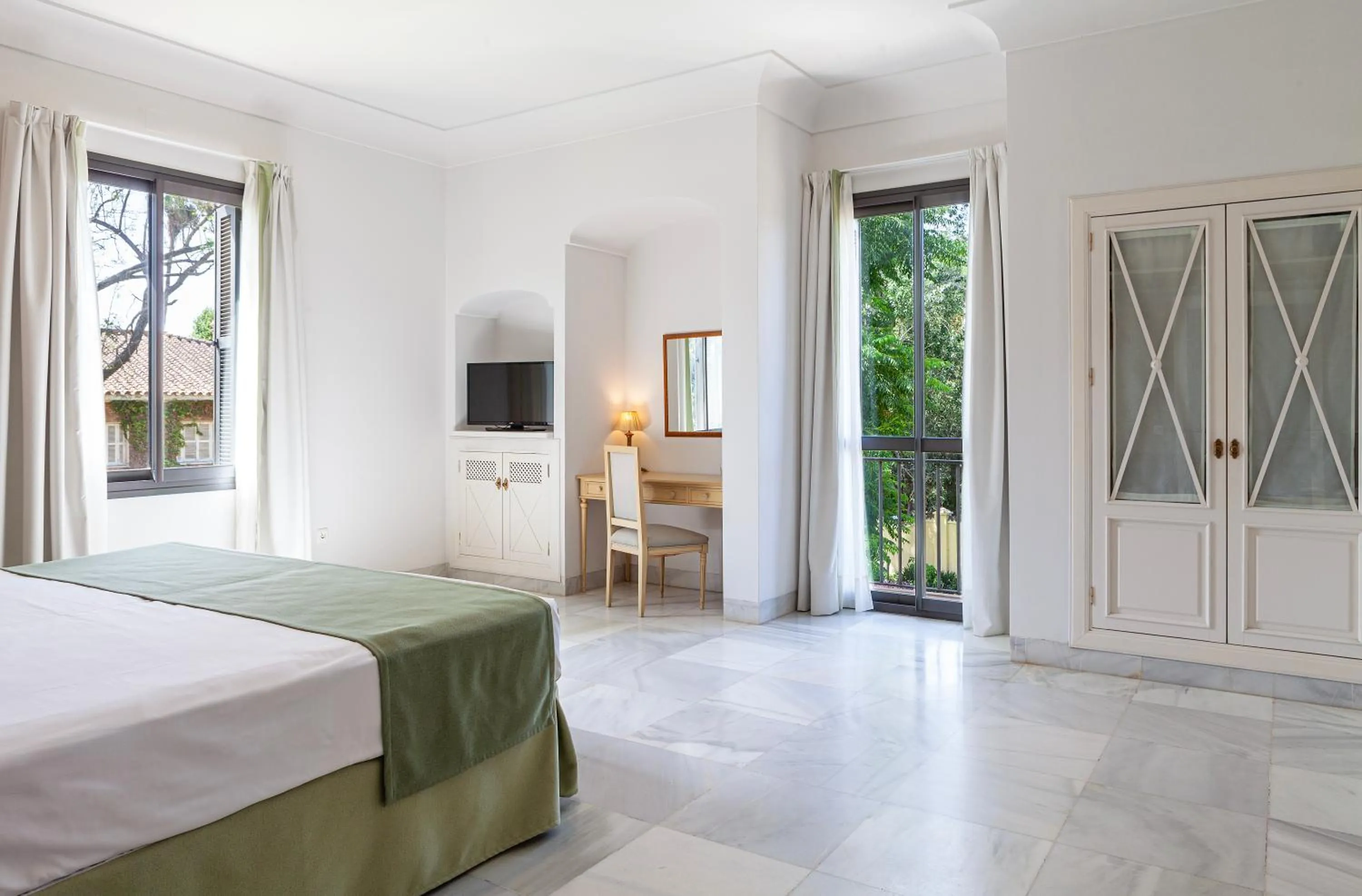 Living room, Bed in Villa Jerez