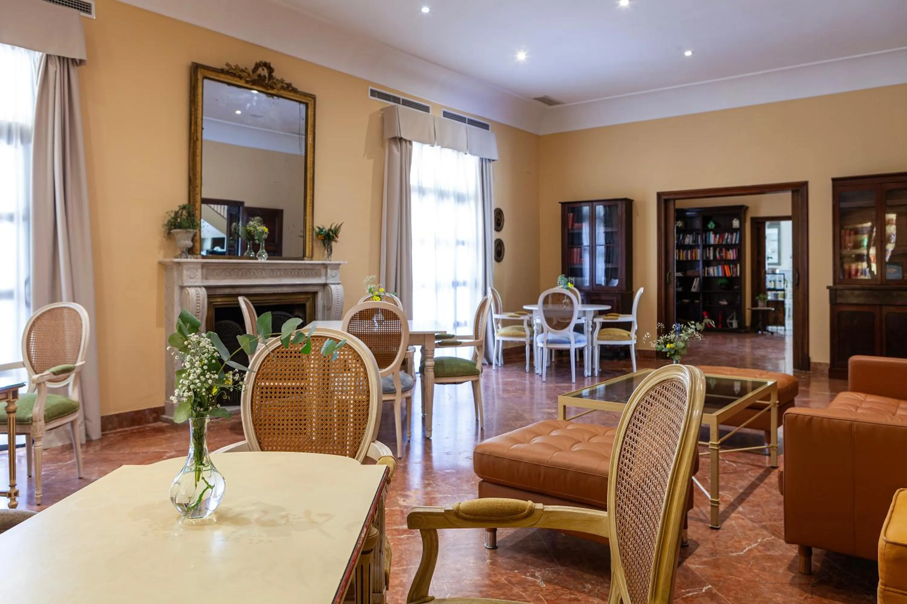 Communal lounge/ TV room in Villa Jerez