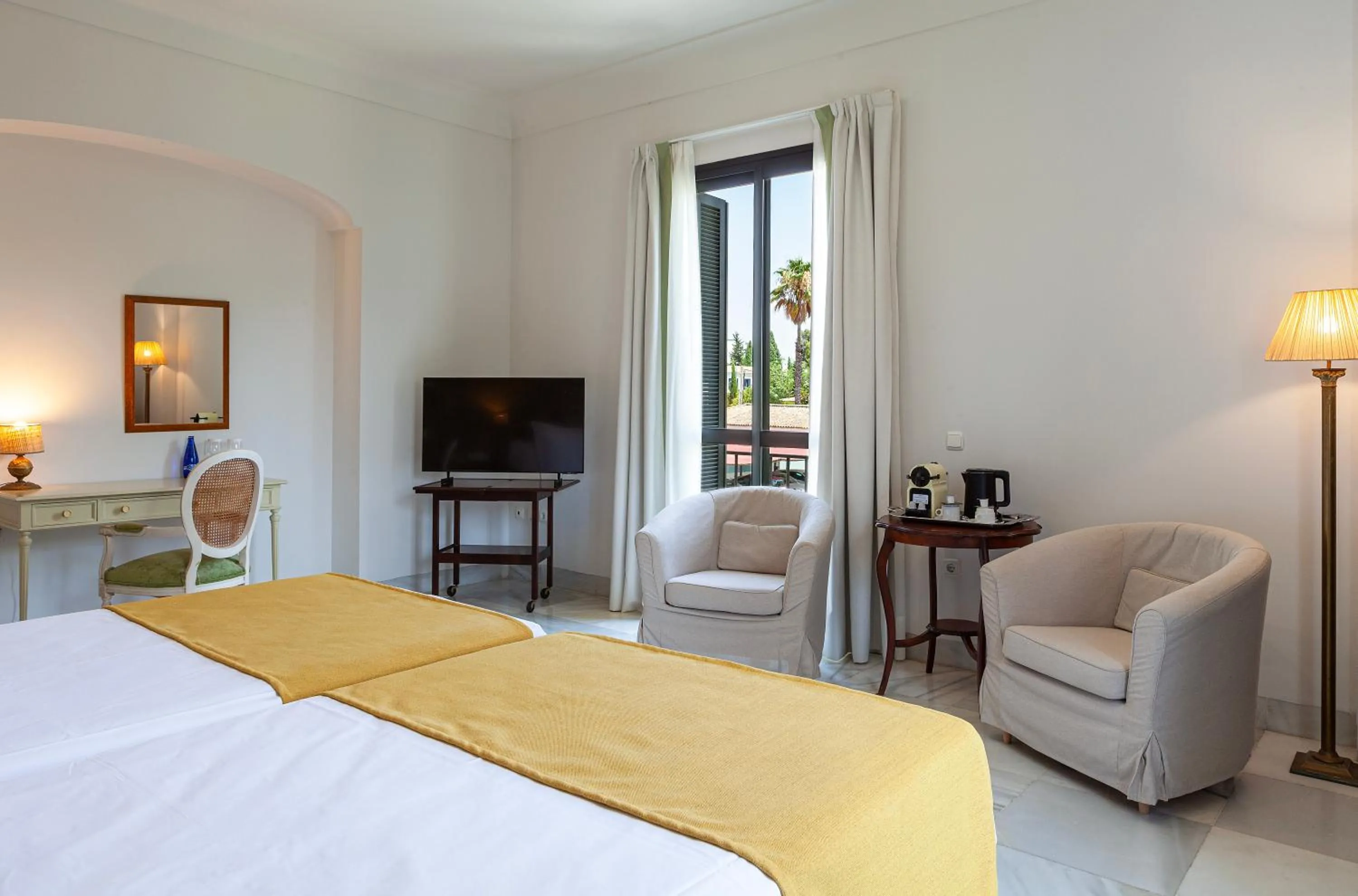 Bedroom, Bed in Villa Jerez