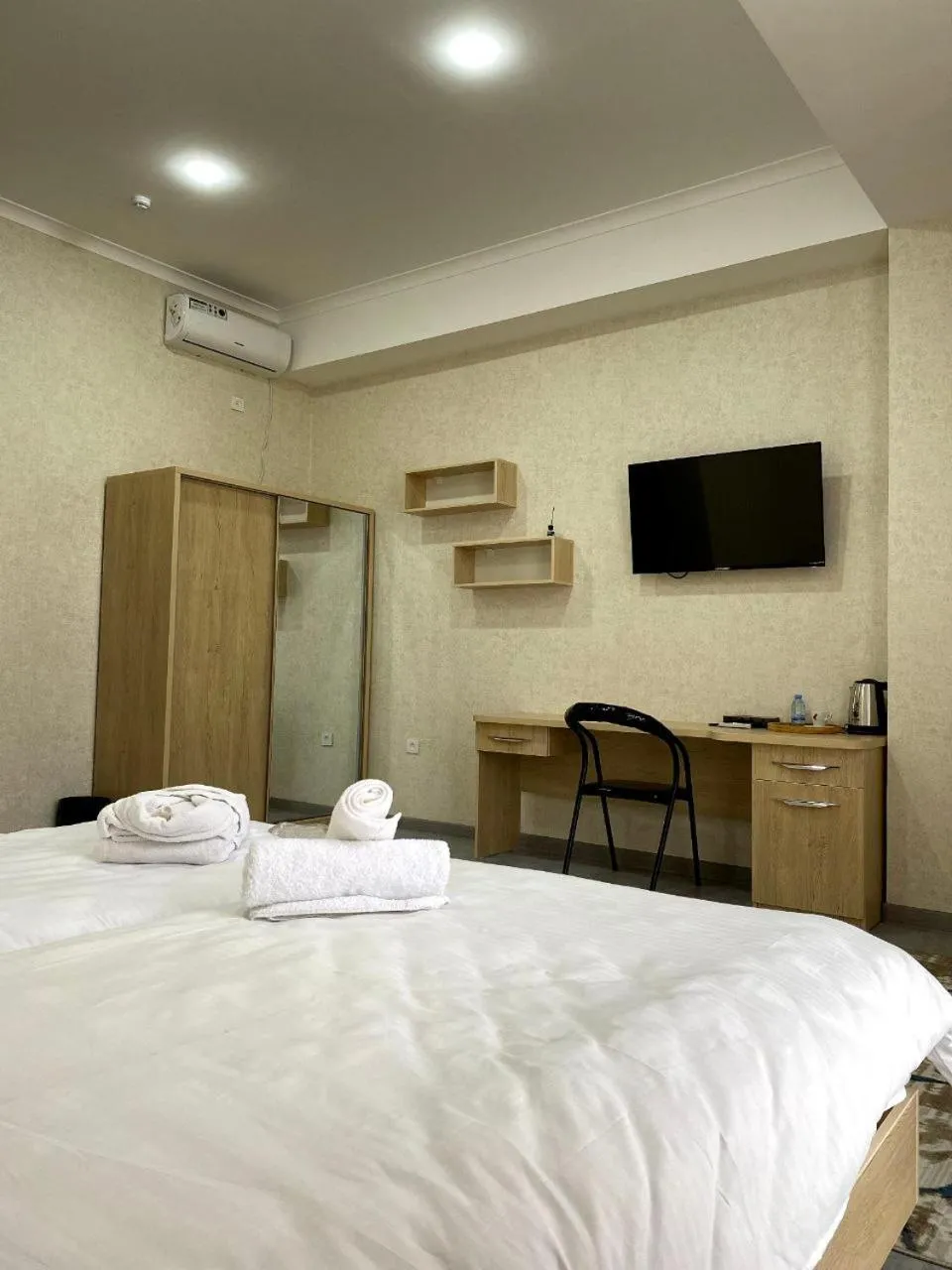 TV and multimedia, Bed in Reikartz ABIS Tashkent