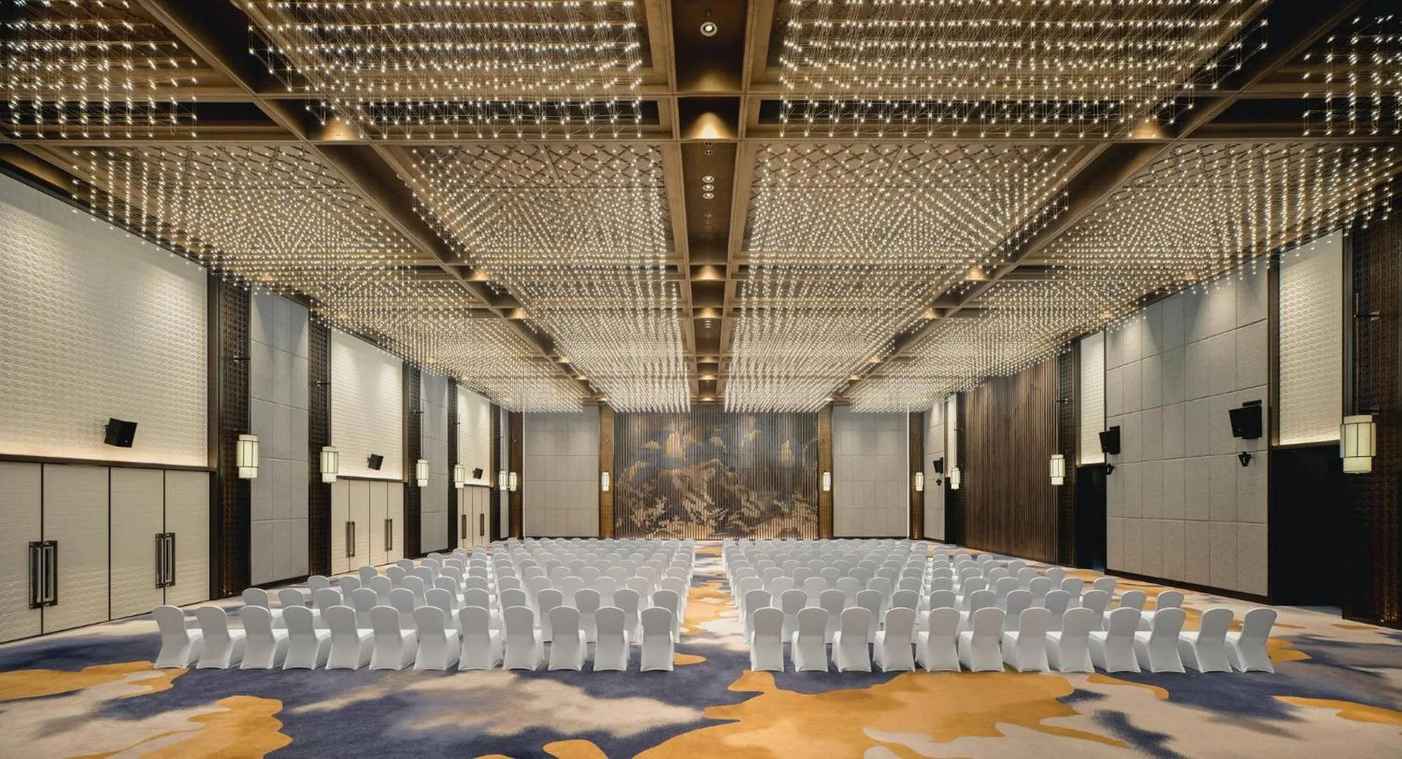 Meeting/conference room in HUALUXE Kunshan Huaqiao, an IHG Hotel