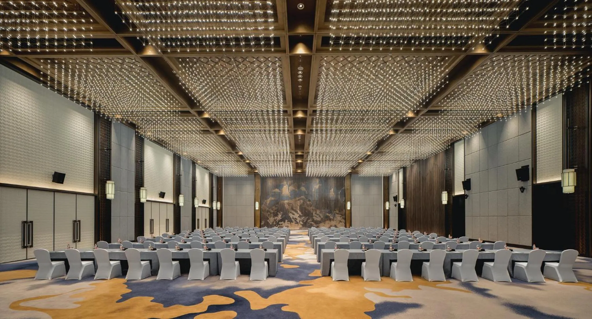 Meeting/conference room in HUALUXE Kunshan Huaqiao, an IHG Hotel