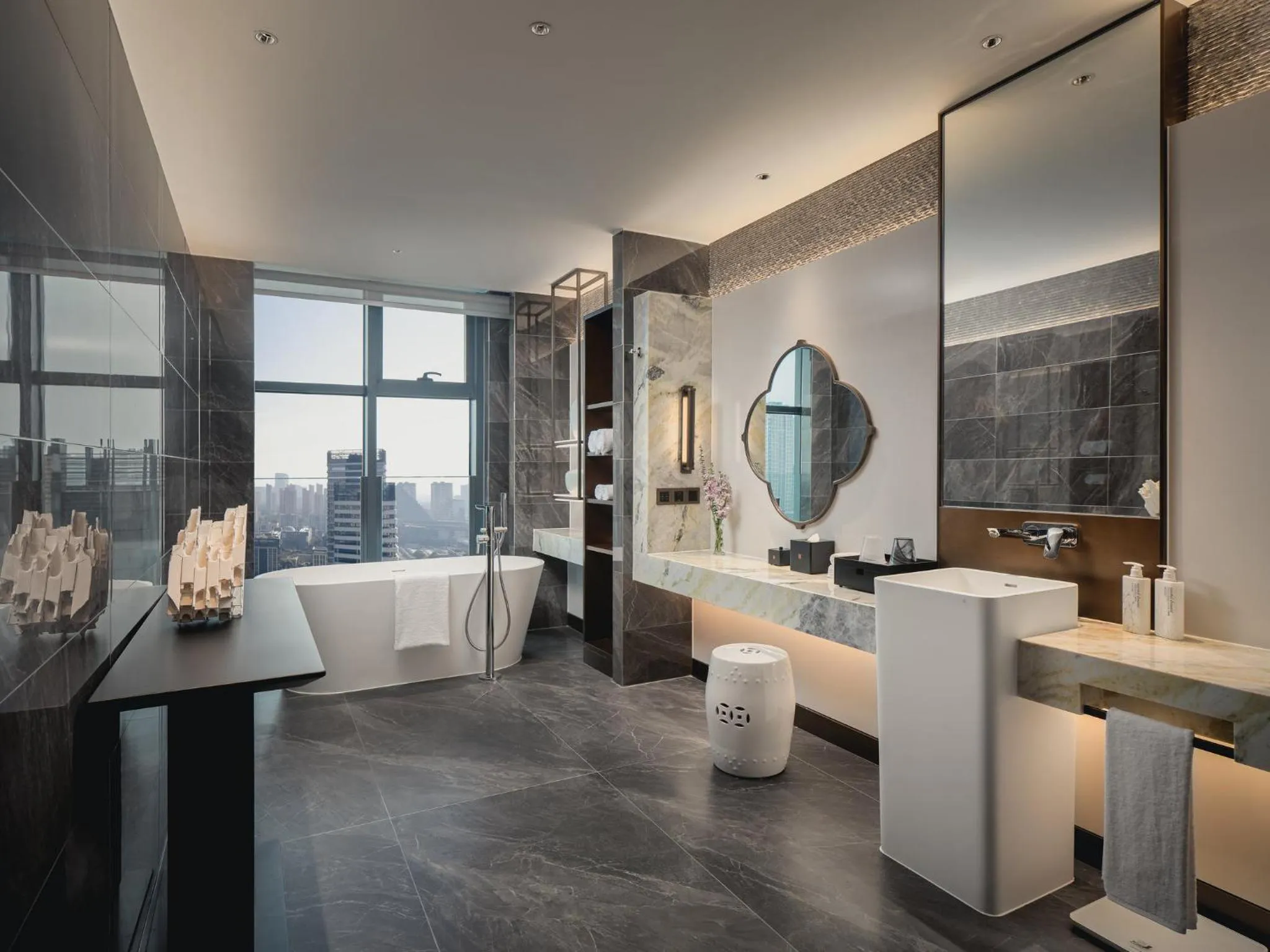 Bathroom in HUALUXE Kunshan Huaqiao, an IHG Hotel