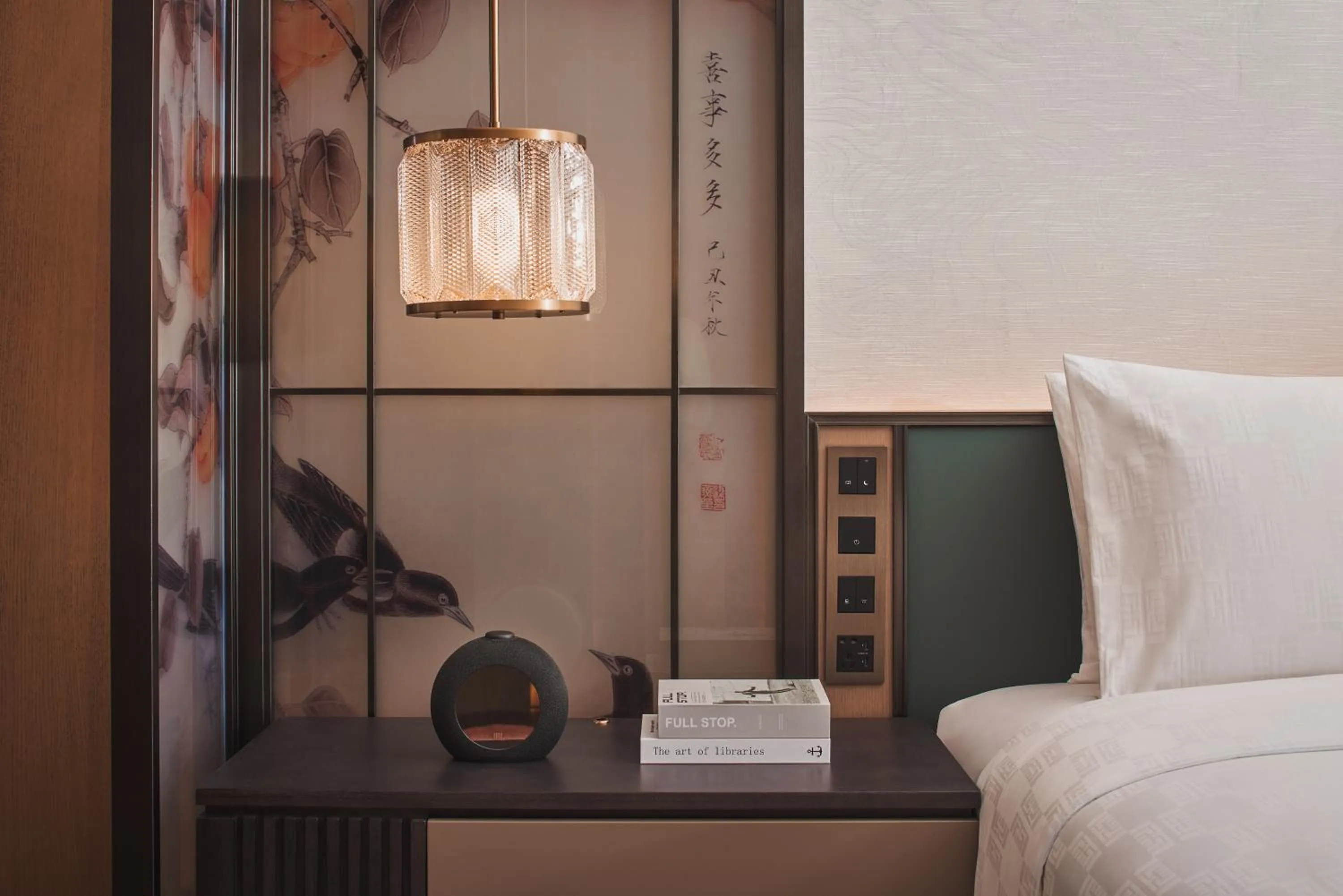 Bedroom in HUALUXE Kunshan Huaqiao, an IHG Hotel