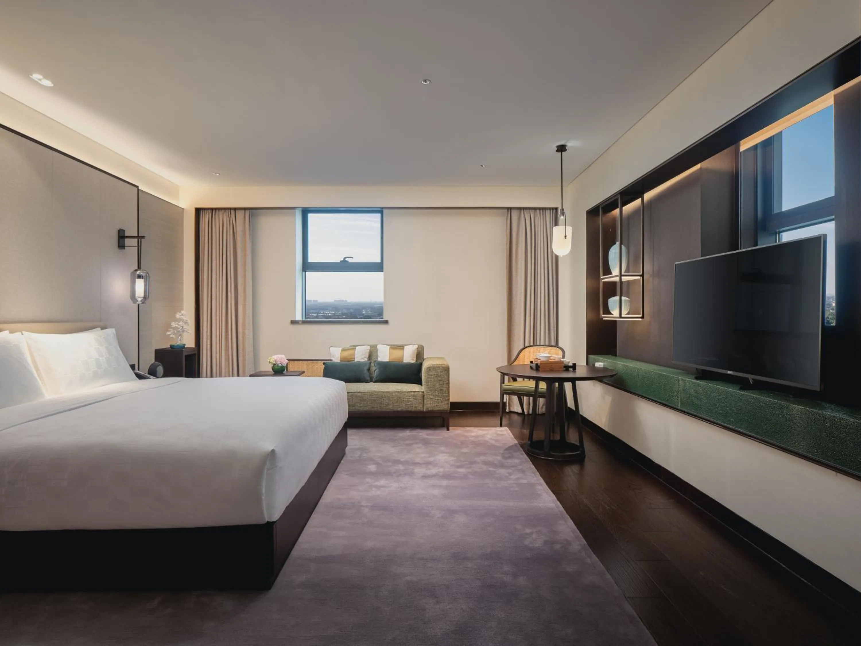 Bedroom in HUALUXE Kunshan Huaqiao, an IHG Hotel