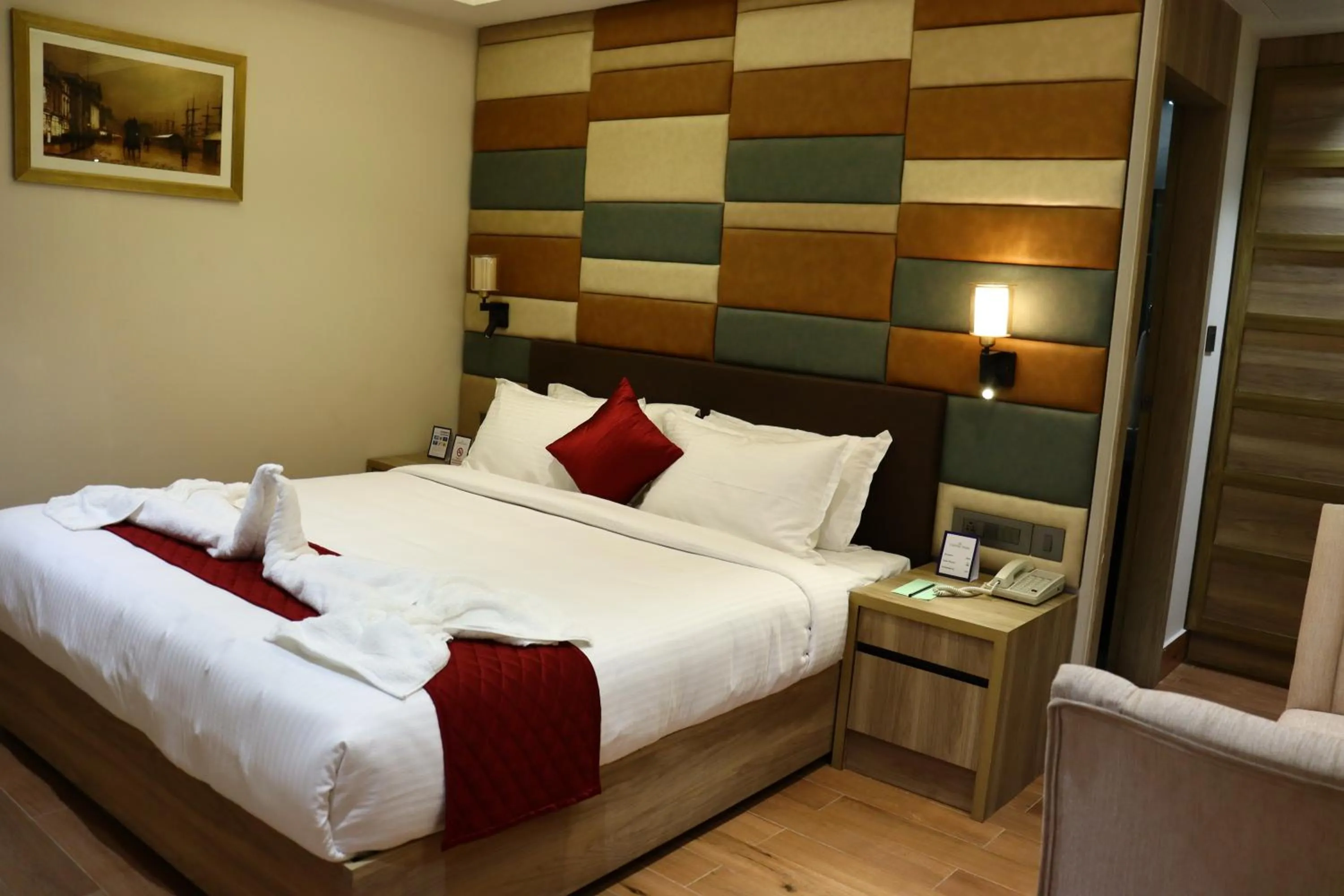 Bed in Capital Park Residency