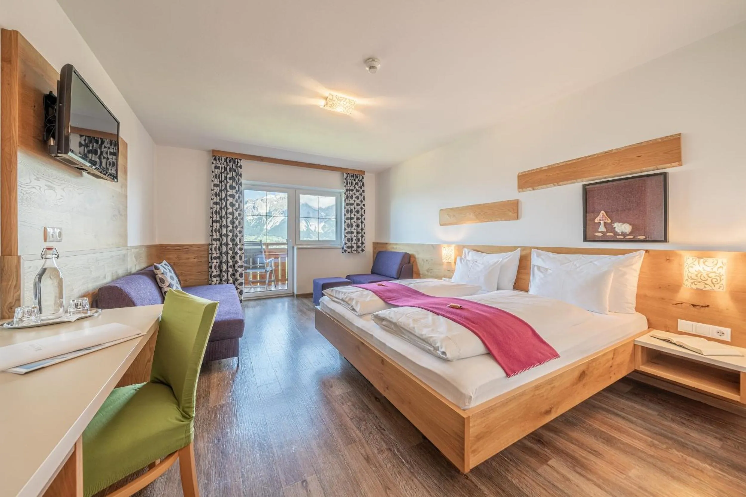 Photo of the whole room, Bed in Hotel Winterer