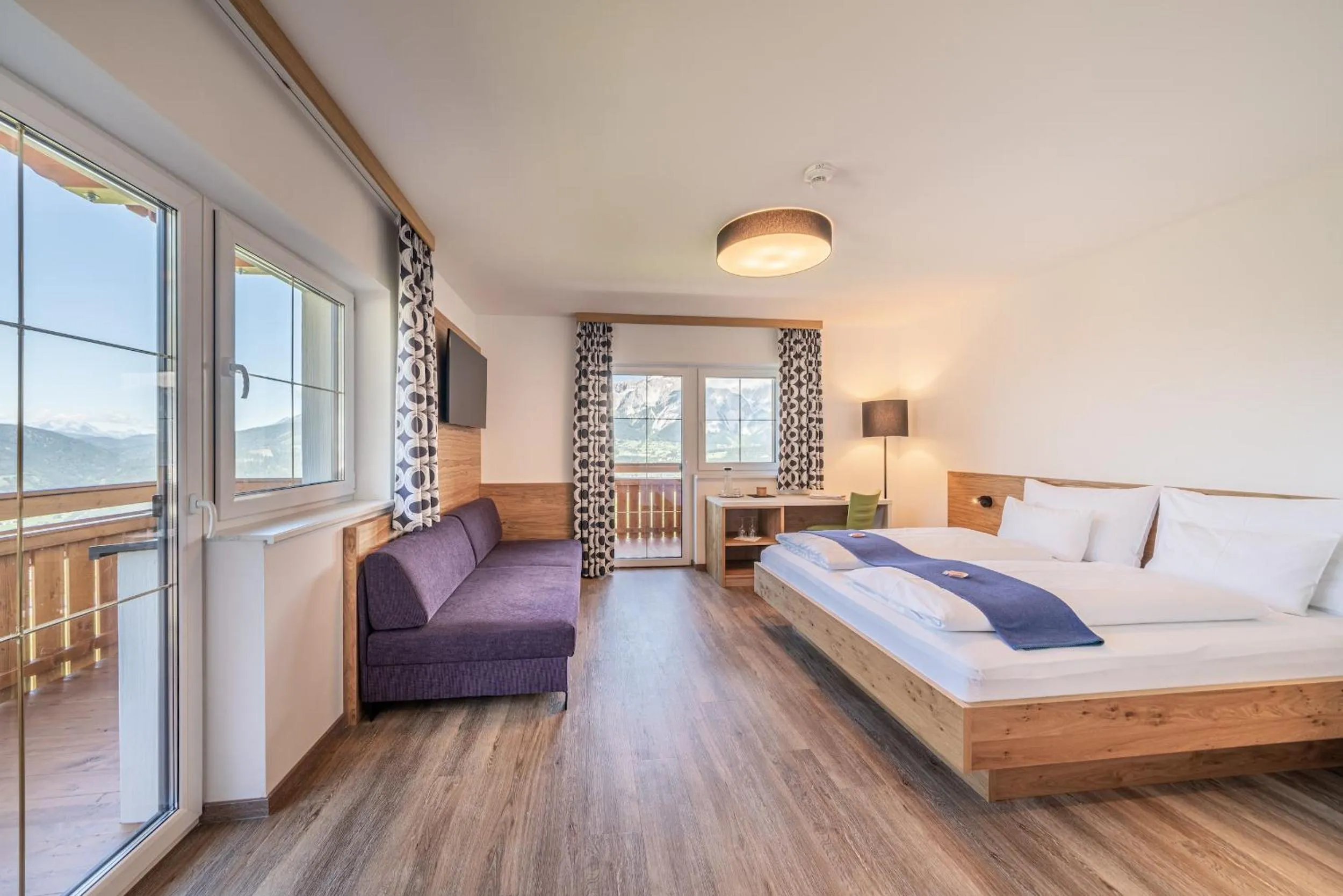 Photo of the whole room, Bed in Hotel Winterer