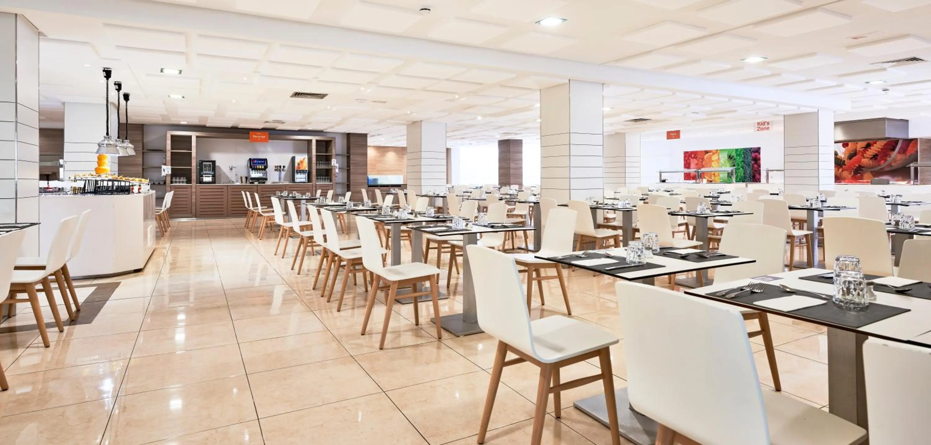 Restaurant/places to eat in Globales Santa Ponsa Park