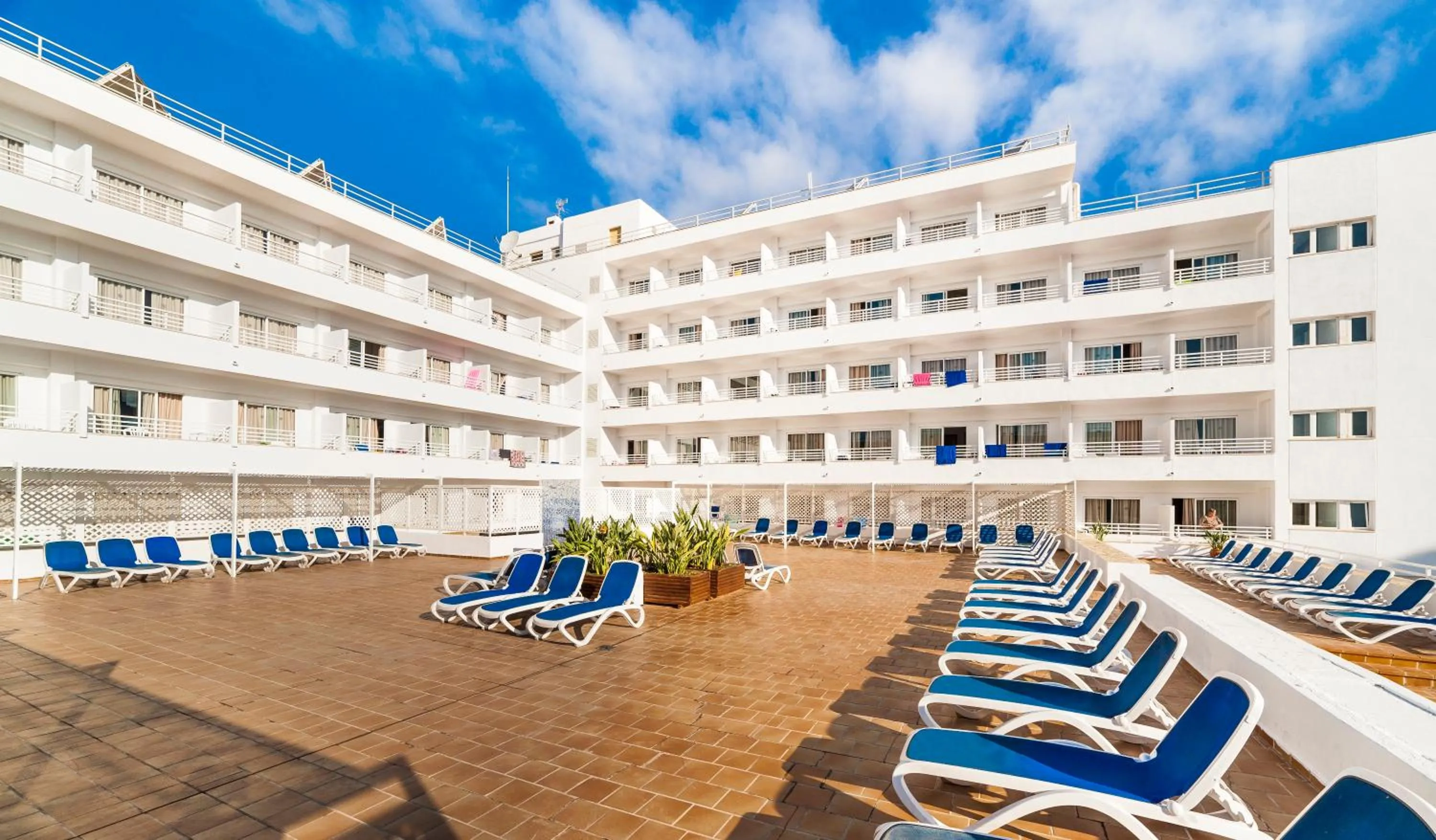 Patio in Globales Santa Ponsa Park