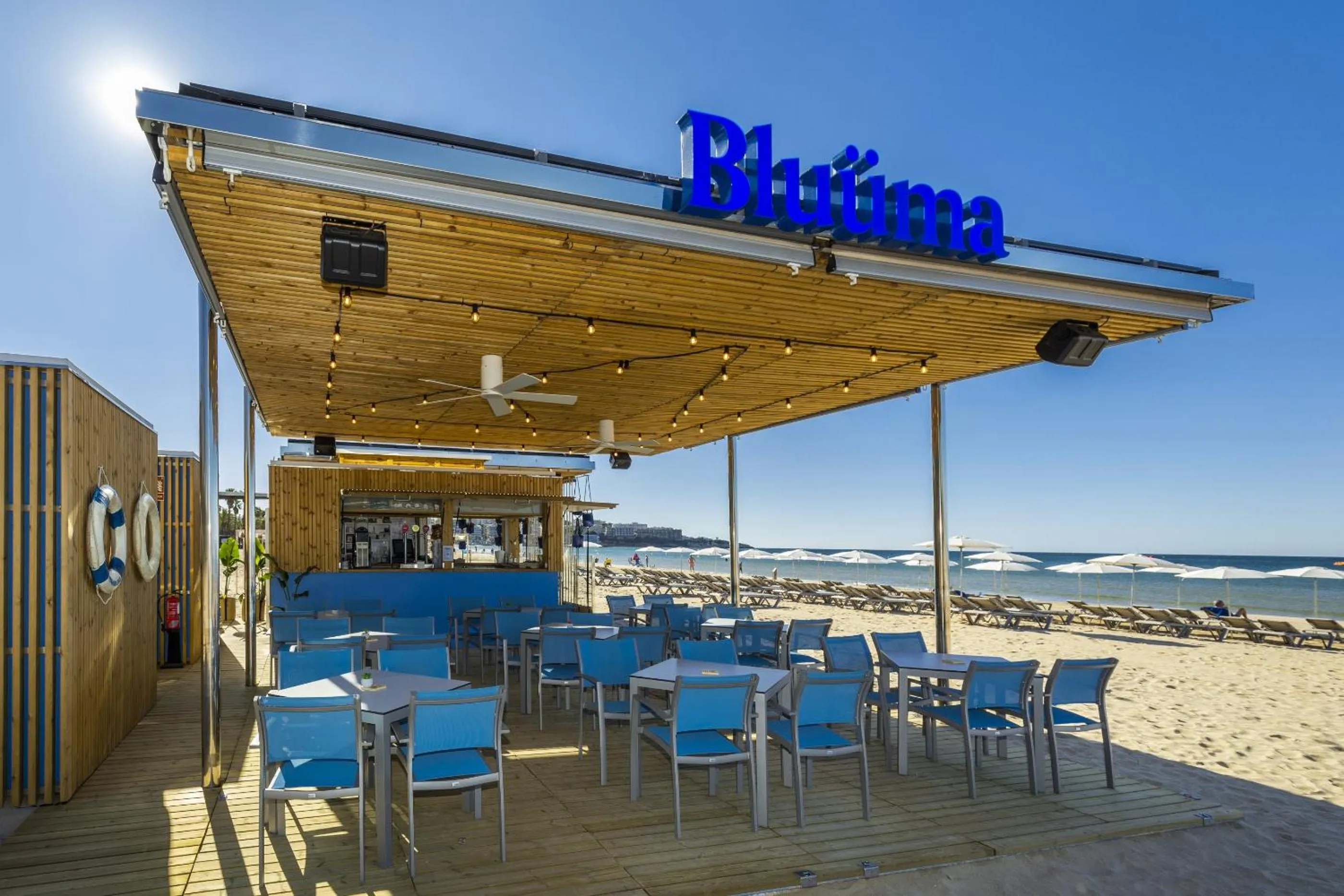 Restaurant/places to eat in Blaumar Hotel