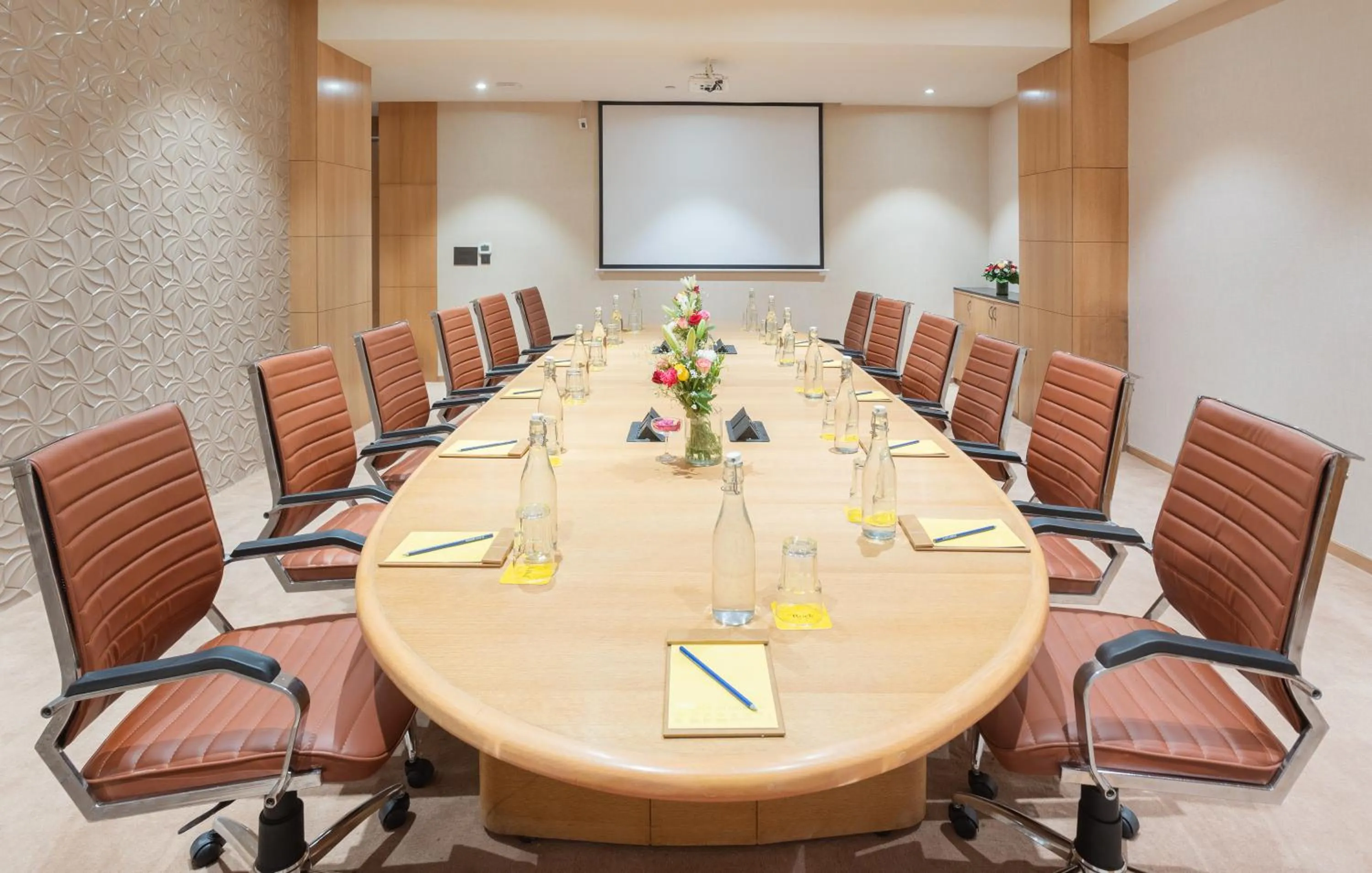 Meeting/conference room in Golden Tulip Jaipur