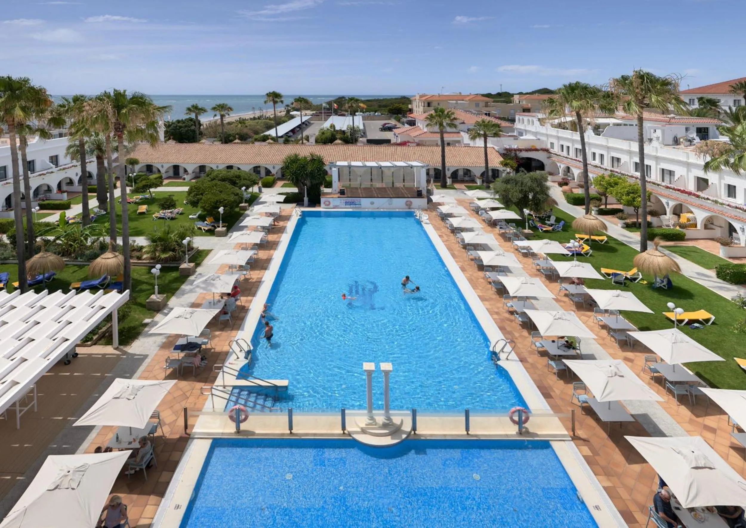 Swimming pool in Playa de la Luz