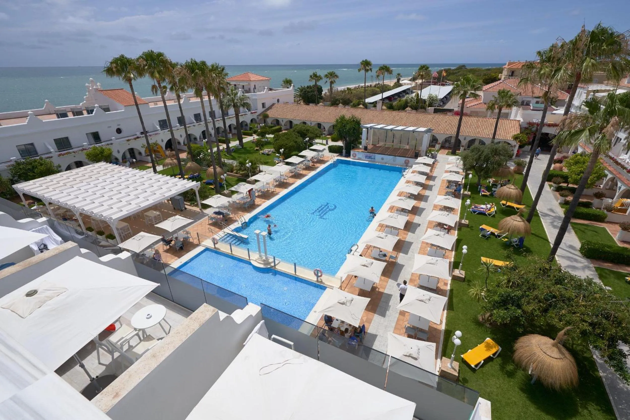 Swimming pool in Playa de la Luz