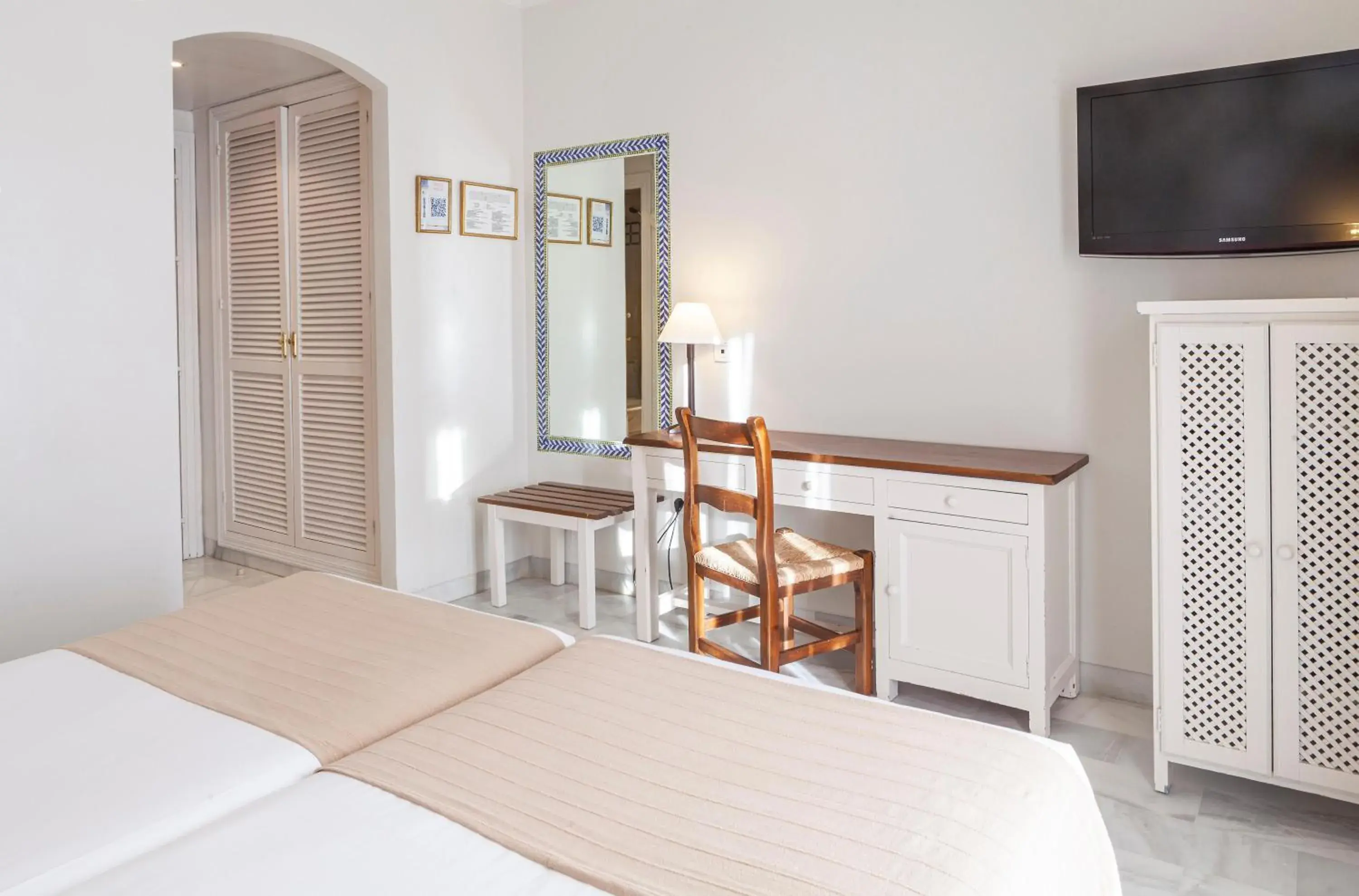 Double Room - Single Use in Playa de la Luz Double Room - Single Use in Playa de la Luz