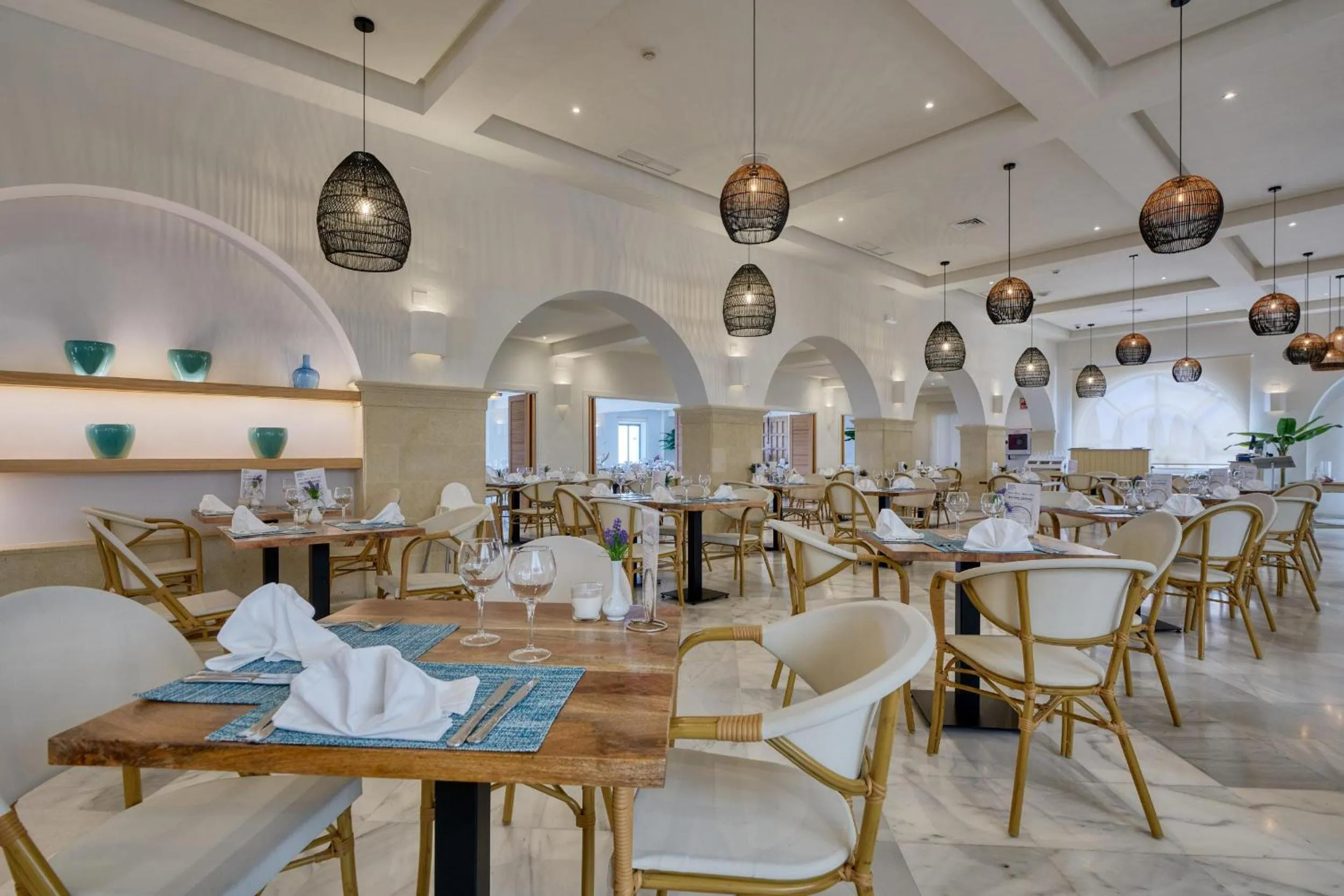 Restaurant/places to eat in Playa de la Luz