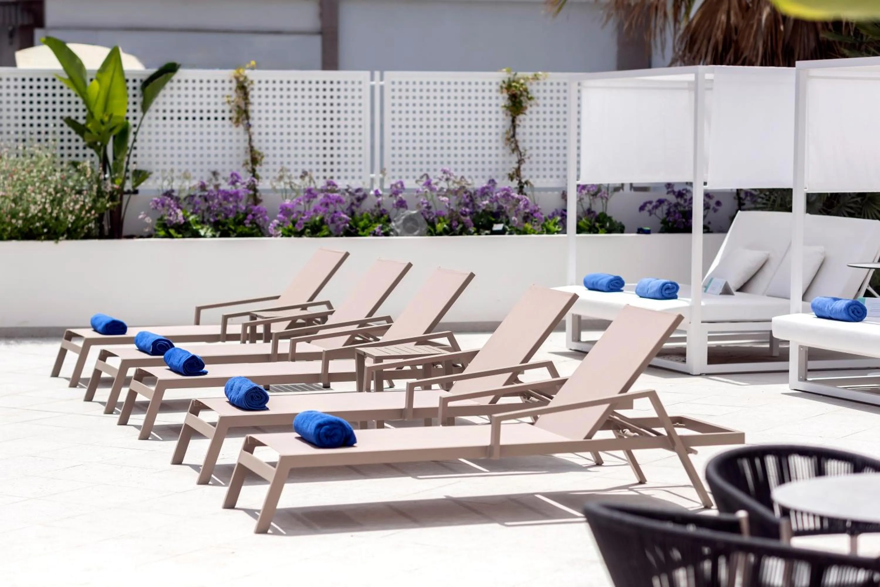 Swimming pool in HSM Lago Park