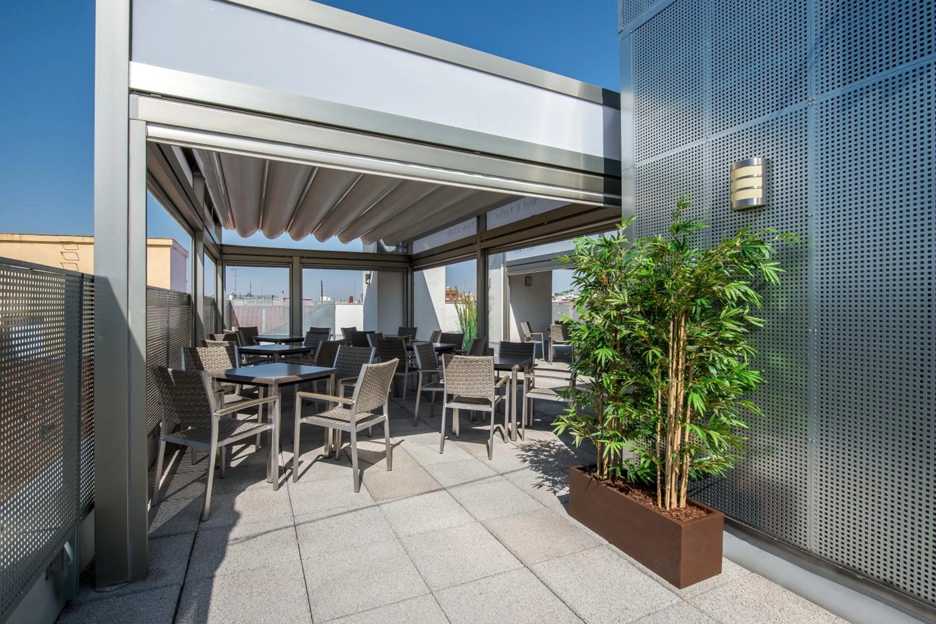 Balcony/Terrace in NeoMagna Madrid