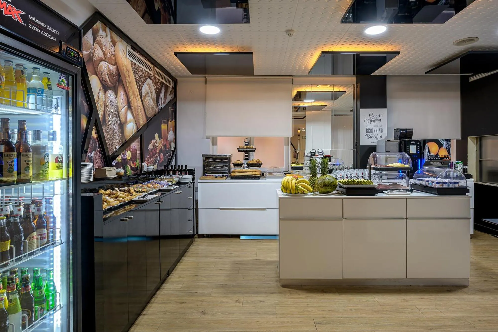 Restaurant/places to eat in NeoMagna Madrid