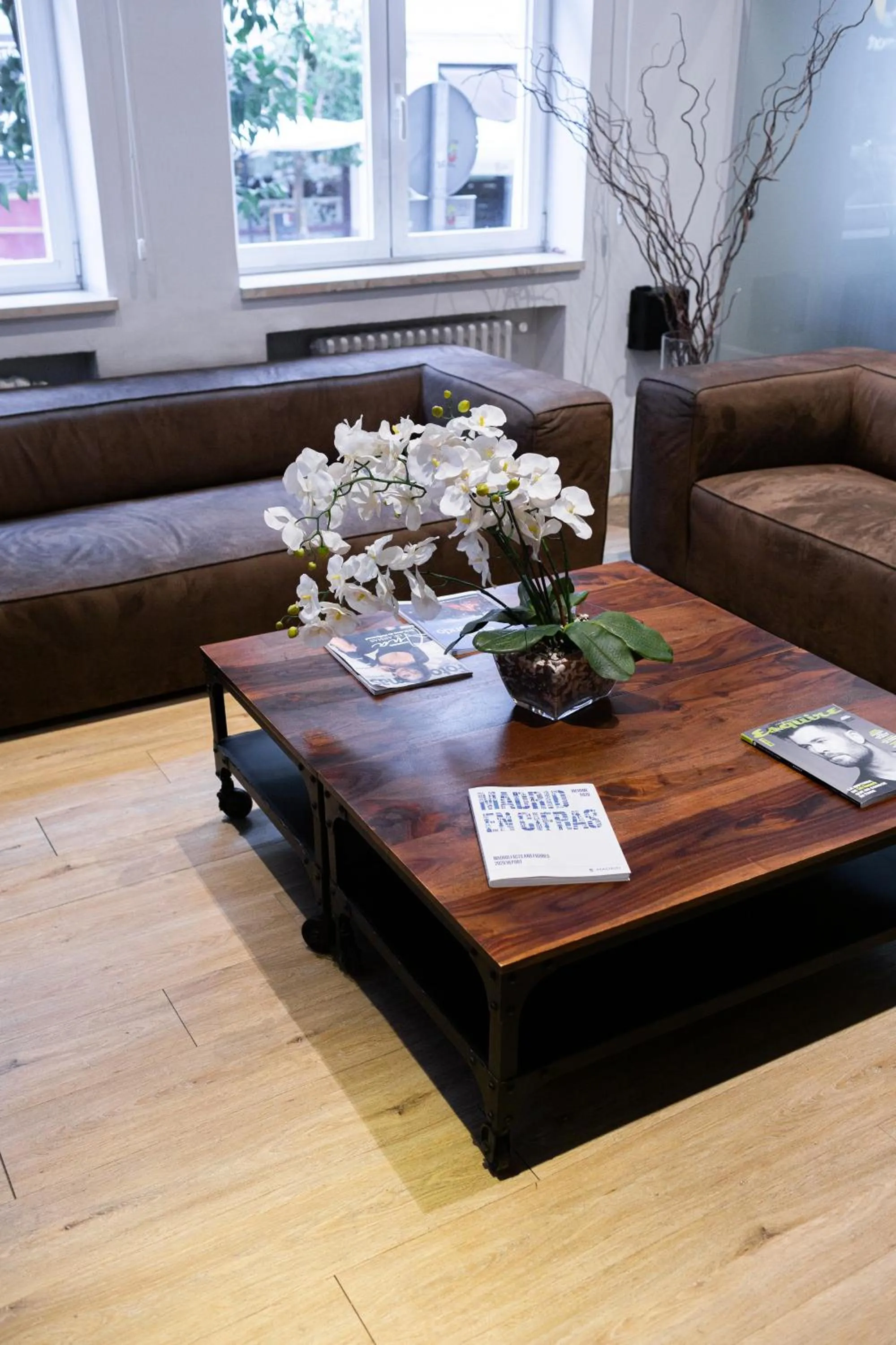 Communal lounge/ TV room in NeoMagna Madrid