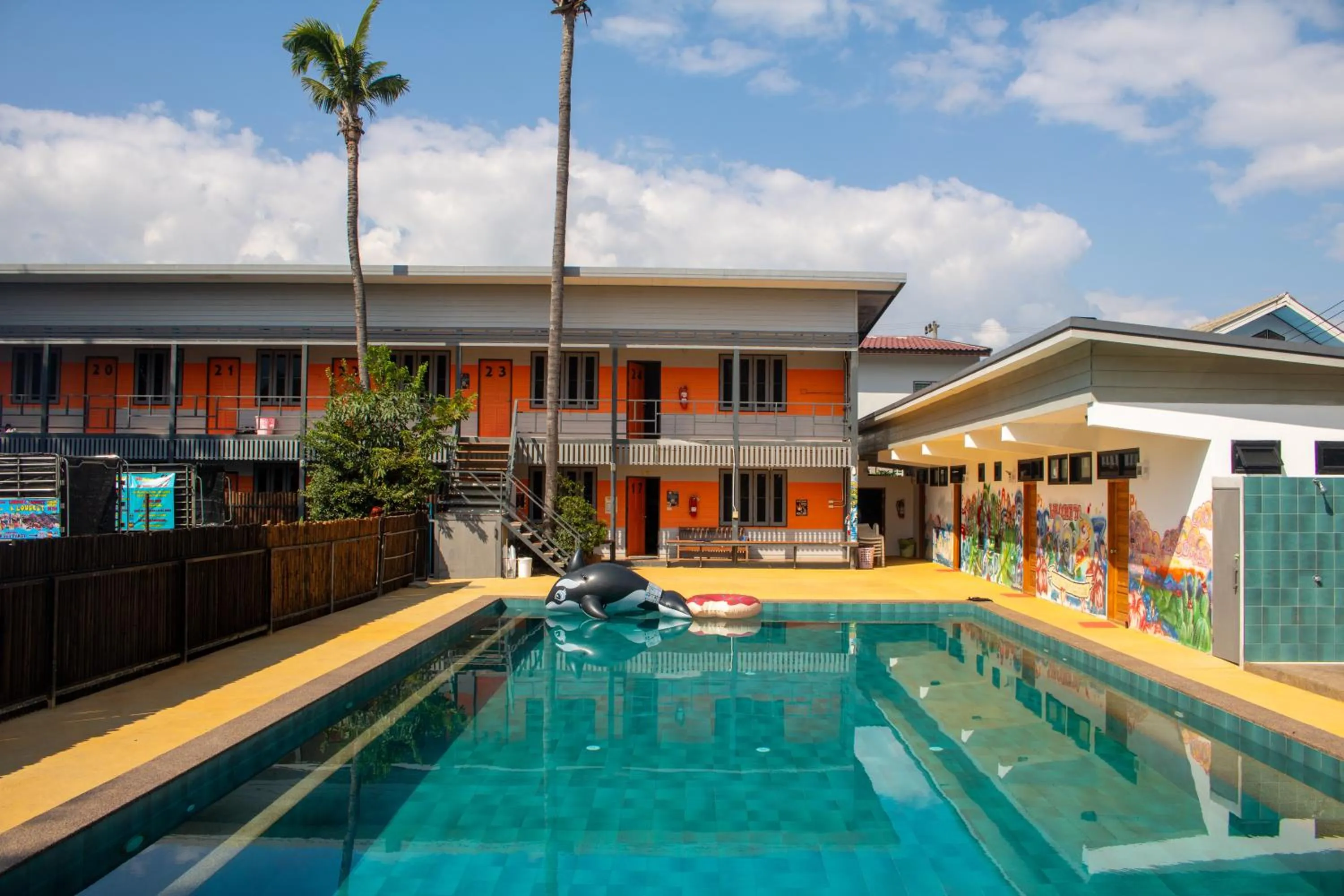 Swimming pool in Revolution Hostel Pai