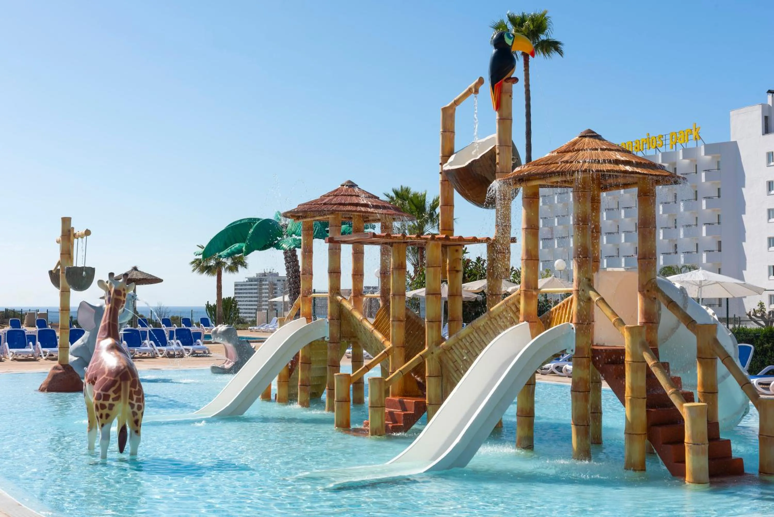 Pool view in HSM Canarios Park