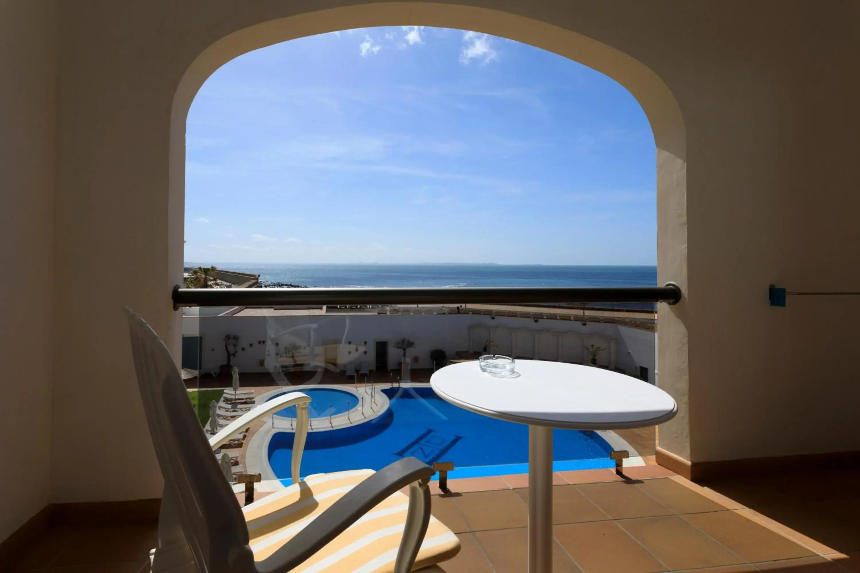 Superior Twin Room with Sea View in Hotel Duque de Najera Superior Twin Room with Sea View in Hotel Duque de Najera