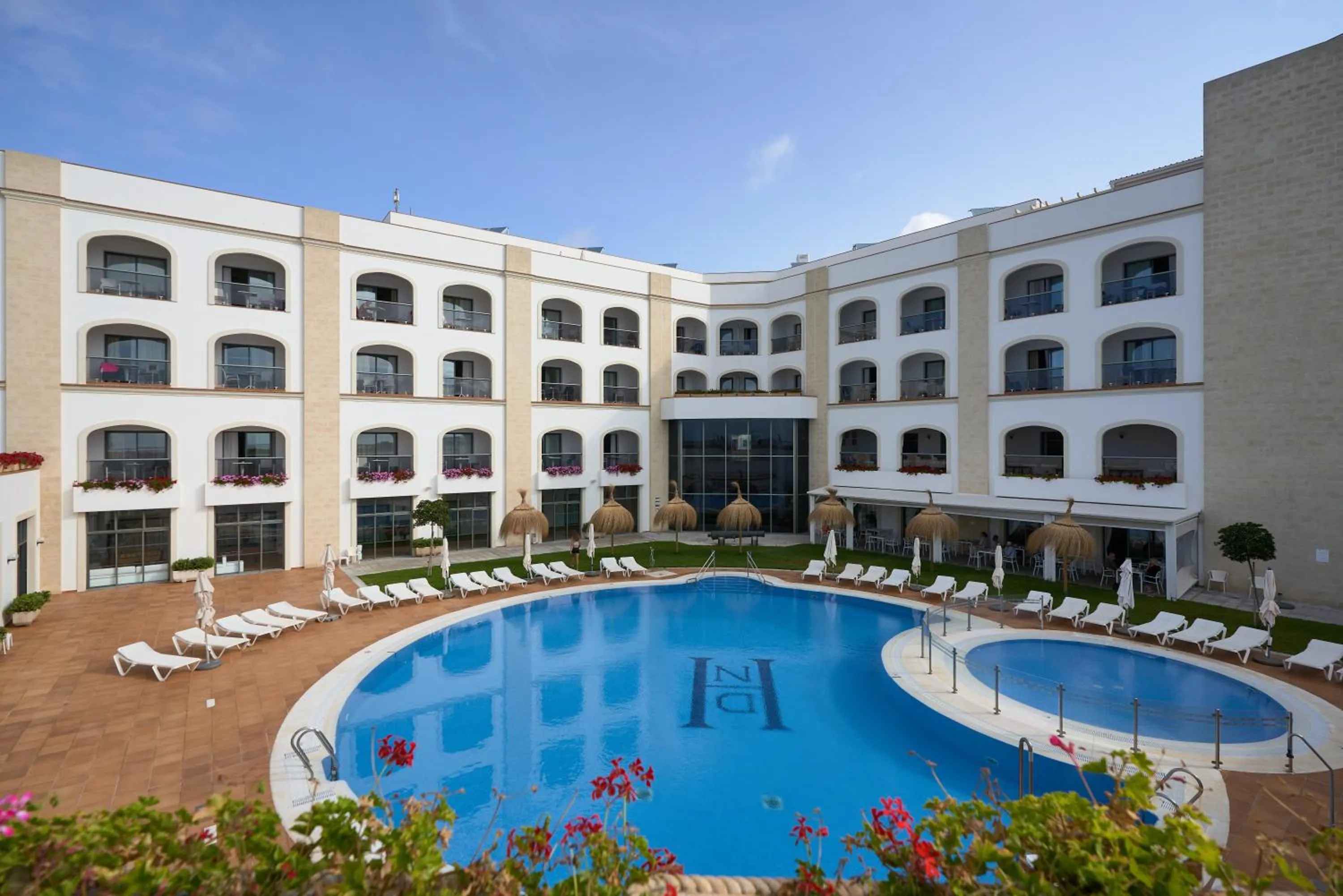 Facade/entrance in Hotel Duque de Najera