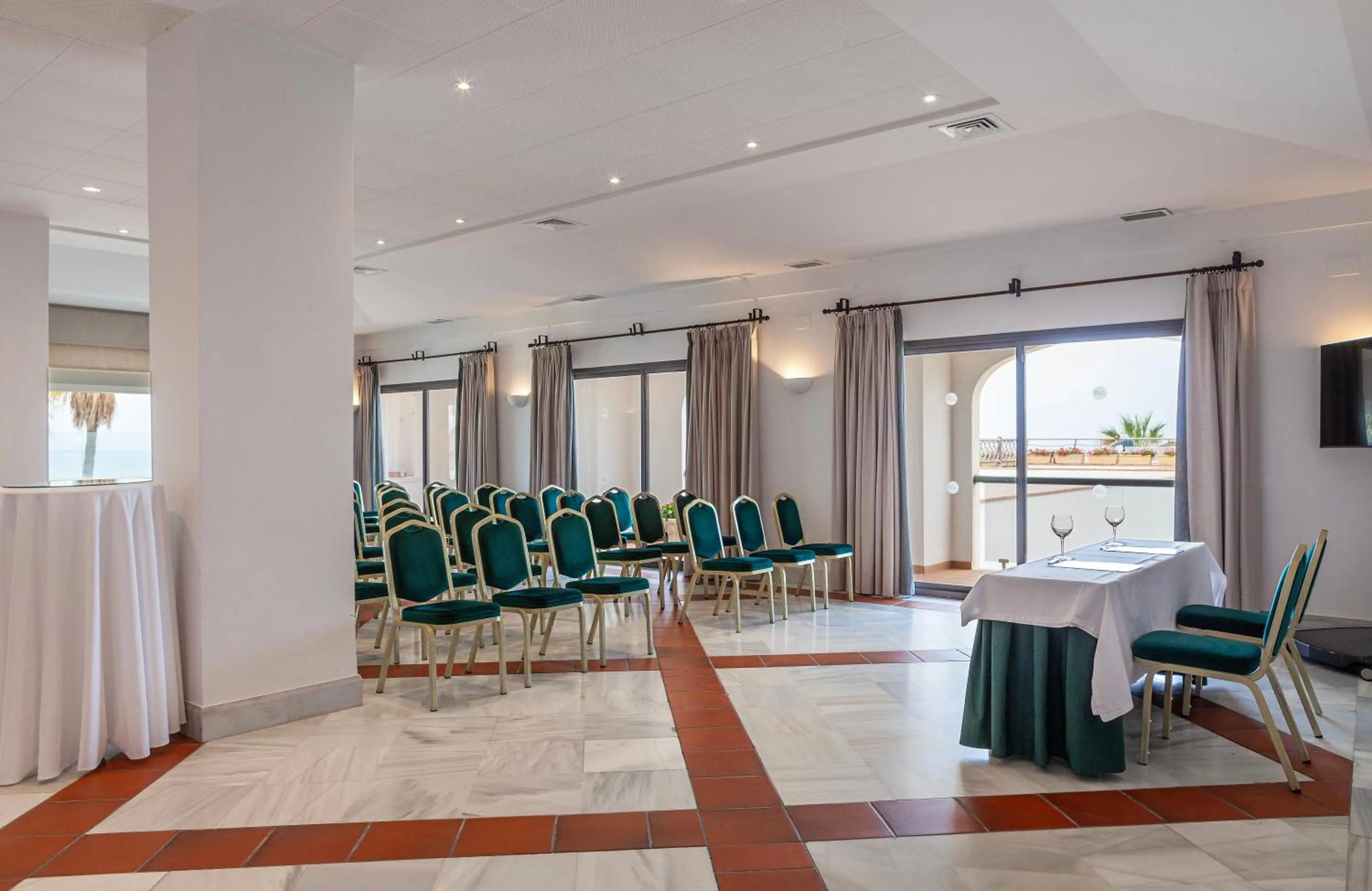 Meeting/conference room in Hotel Duque de Najera